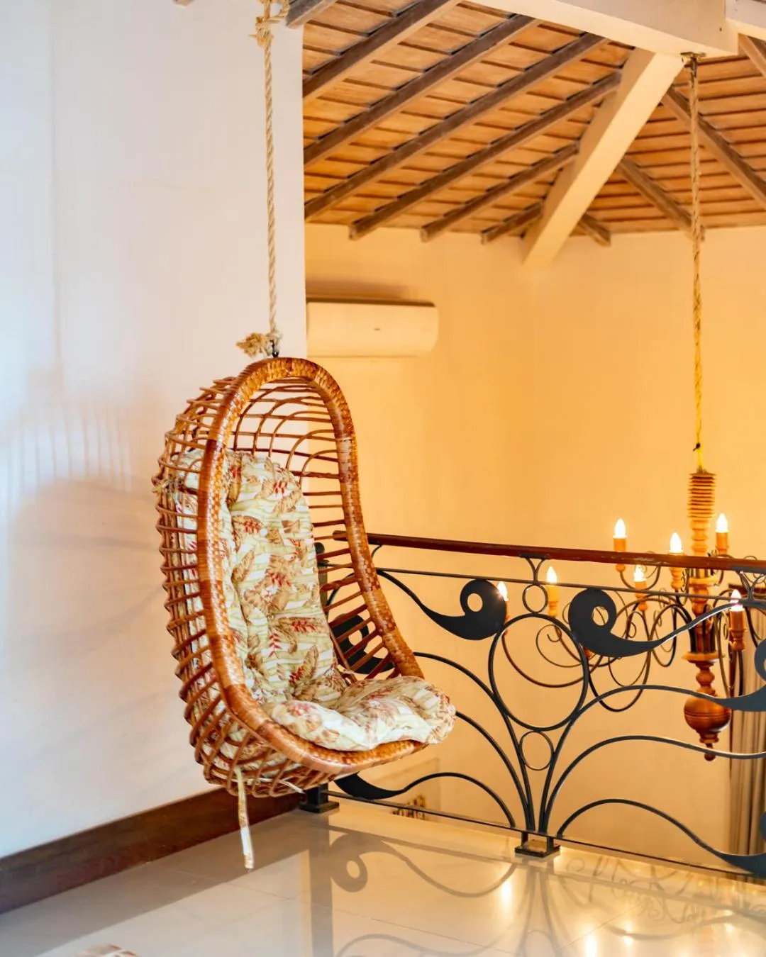 Decorative detail in Le Village Boutique Hotel