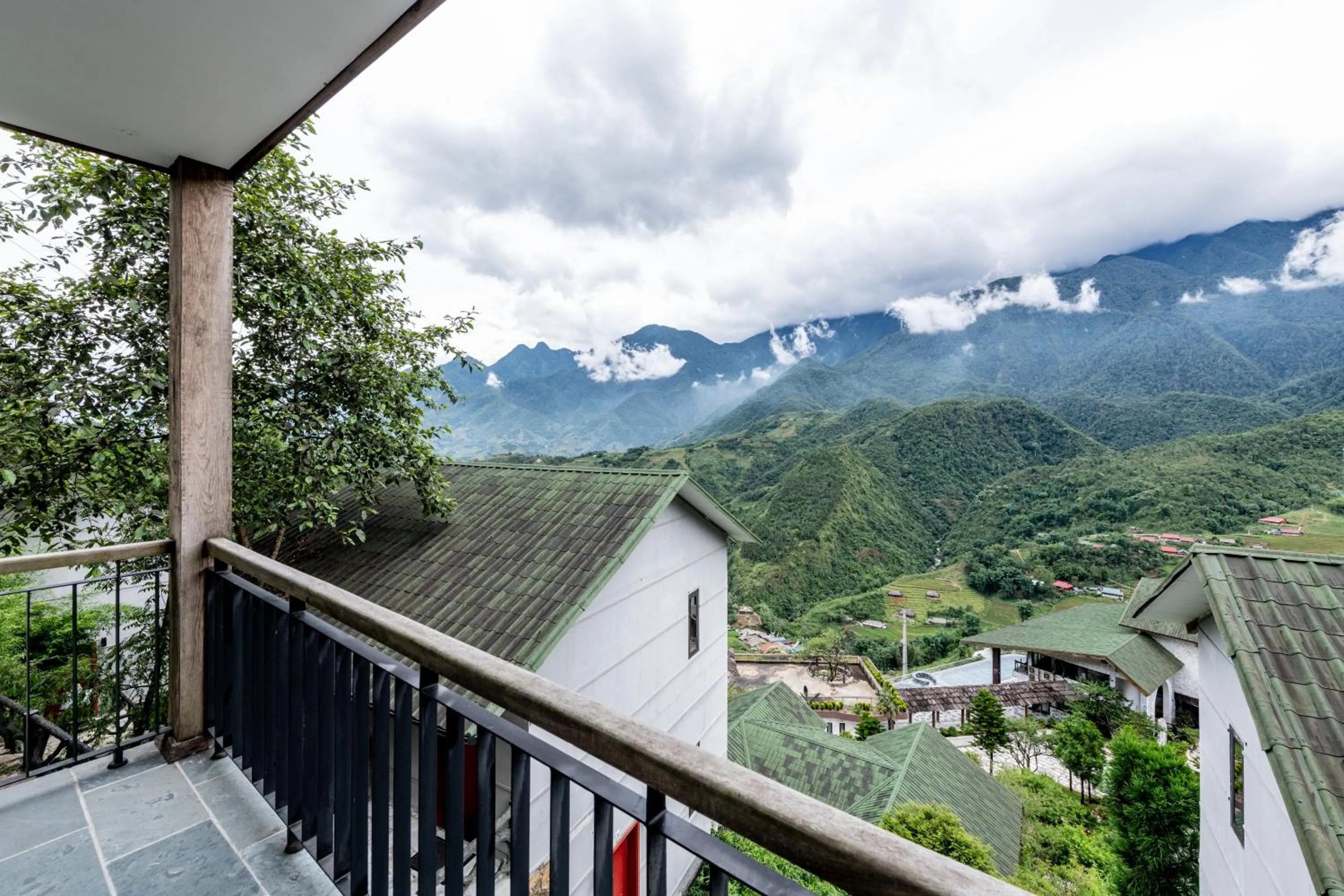 Sapa Catcat Hills Resort & Spa