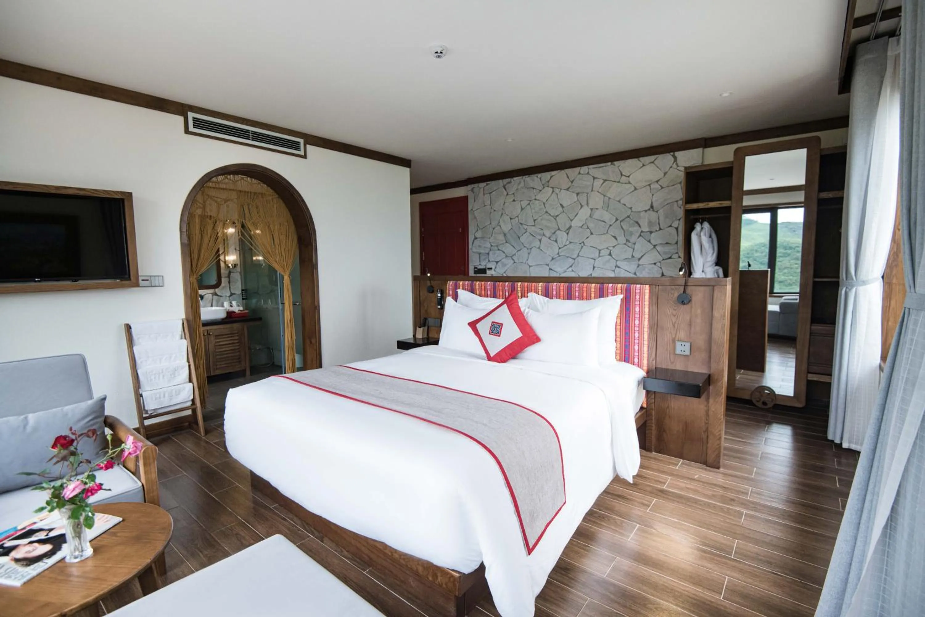 Bed in Sapa Catcat Hills Resort & Spa