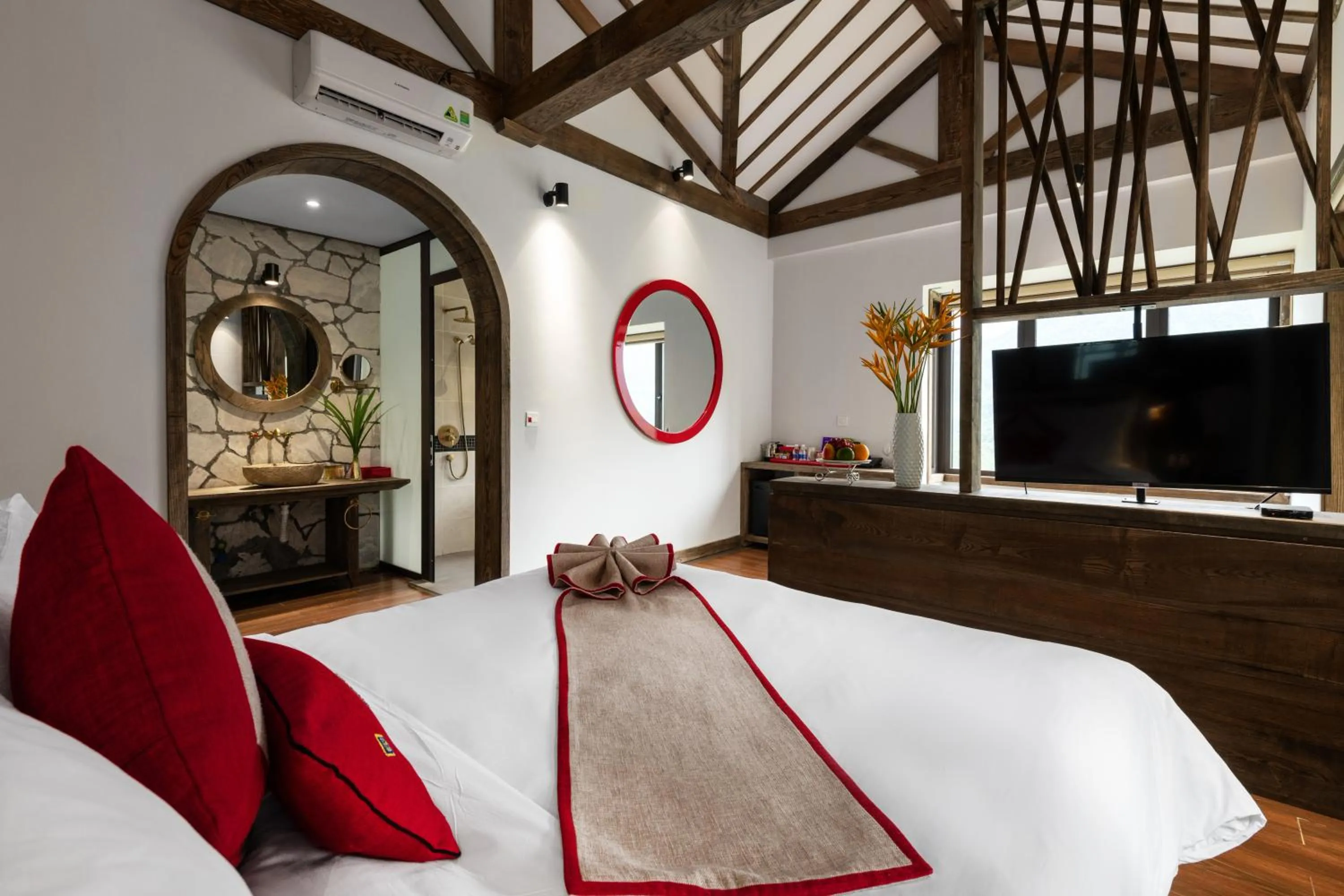 Photo of the whole room in Sapa Catcat Hills Resort & Spa