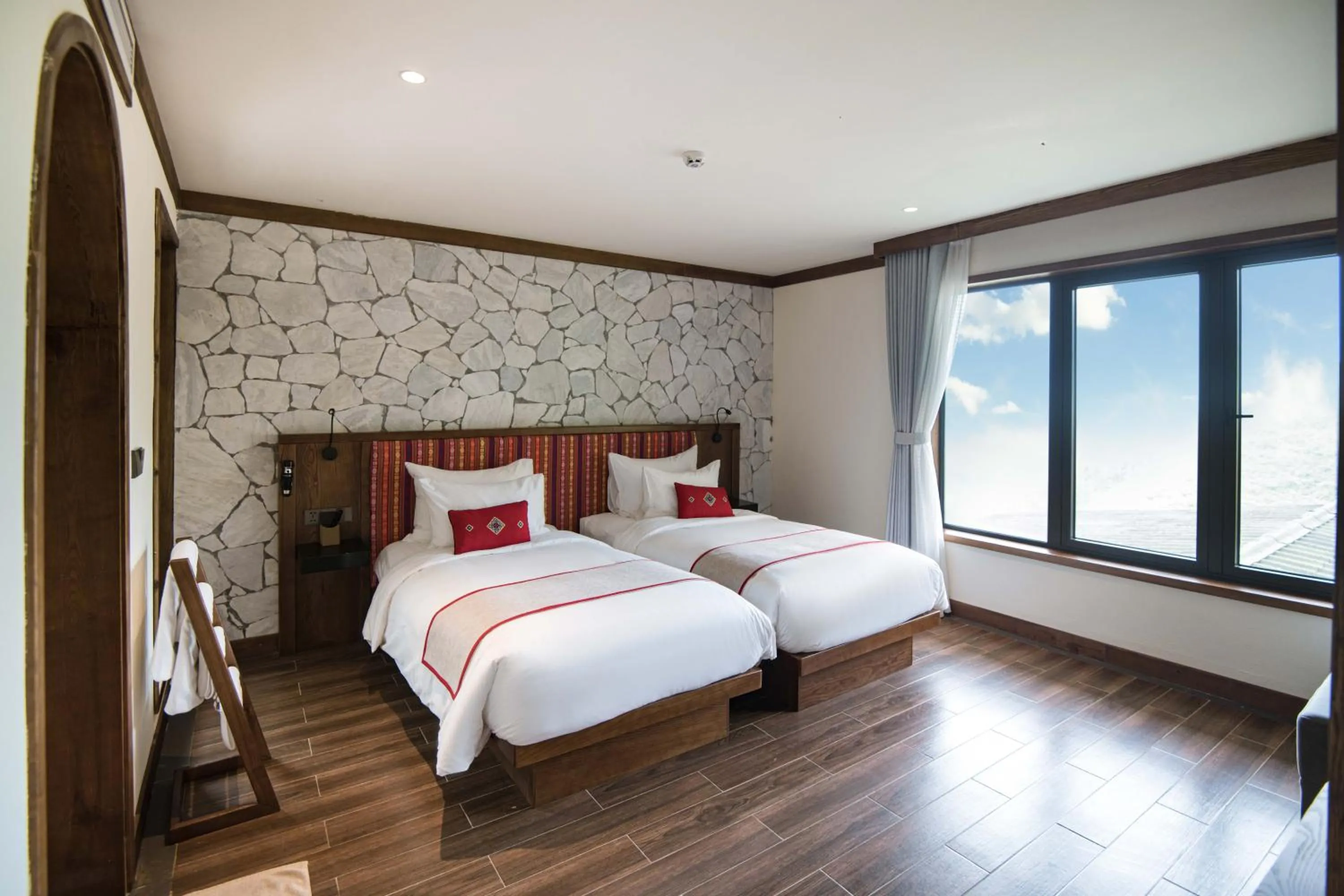 Bed in Sapa Catcat Hills Resort & Spa