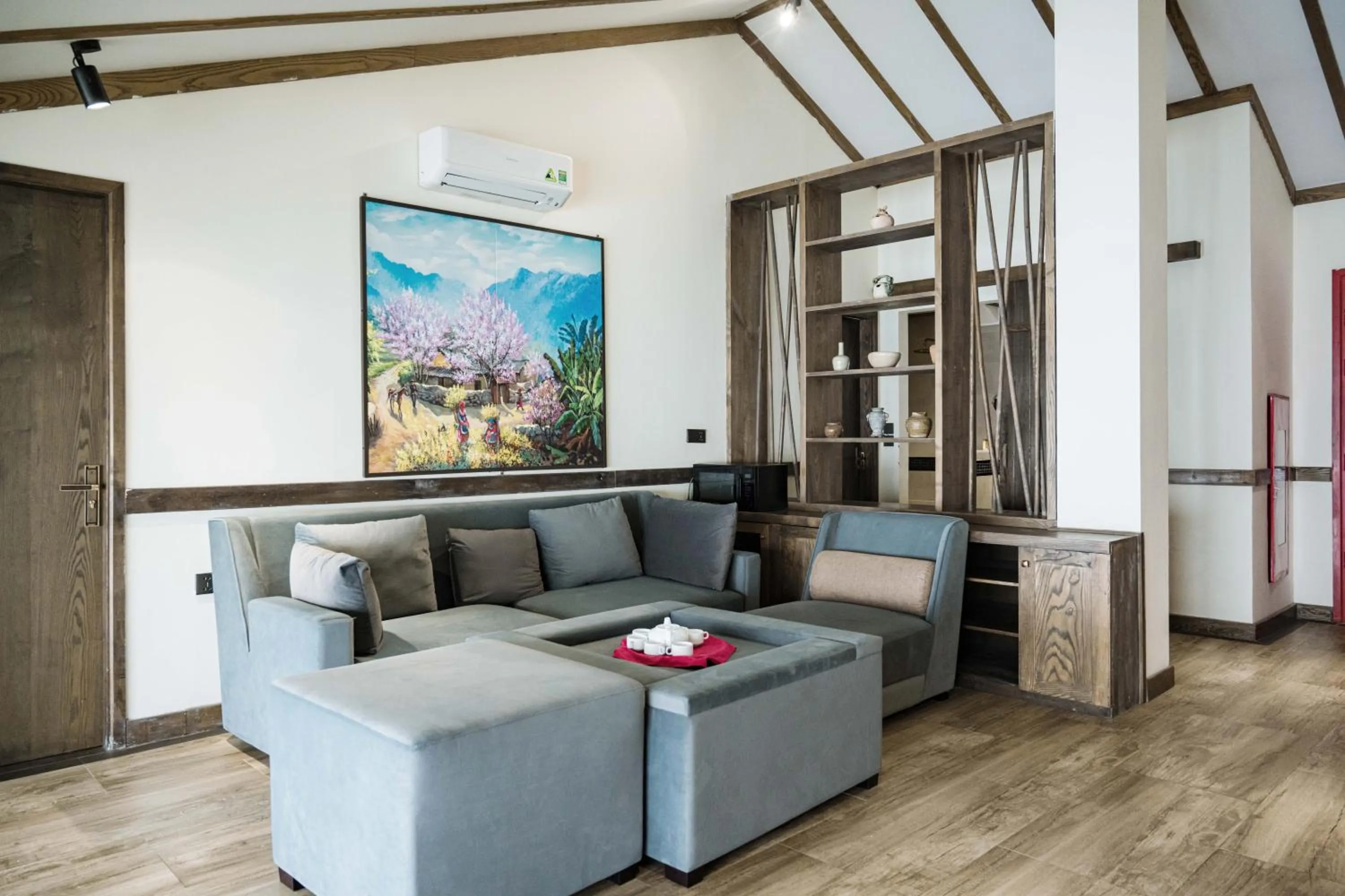 Sapa Catcat Hills Resort & Spa