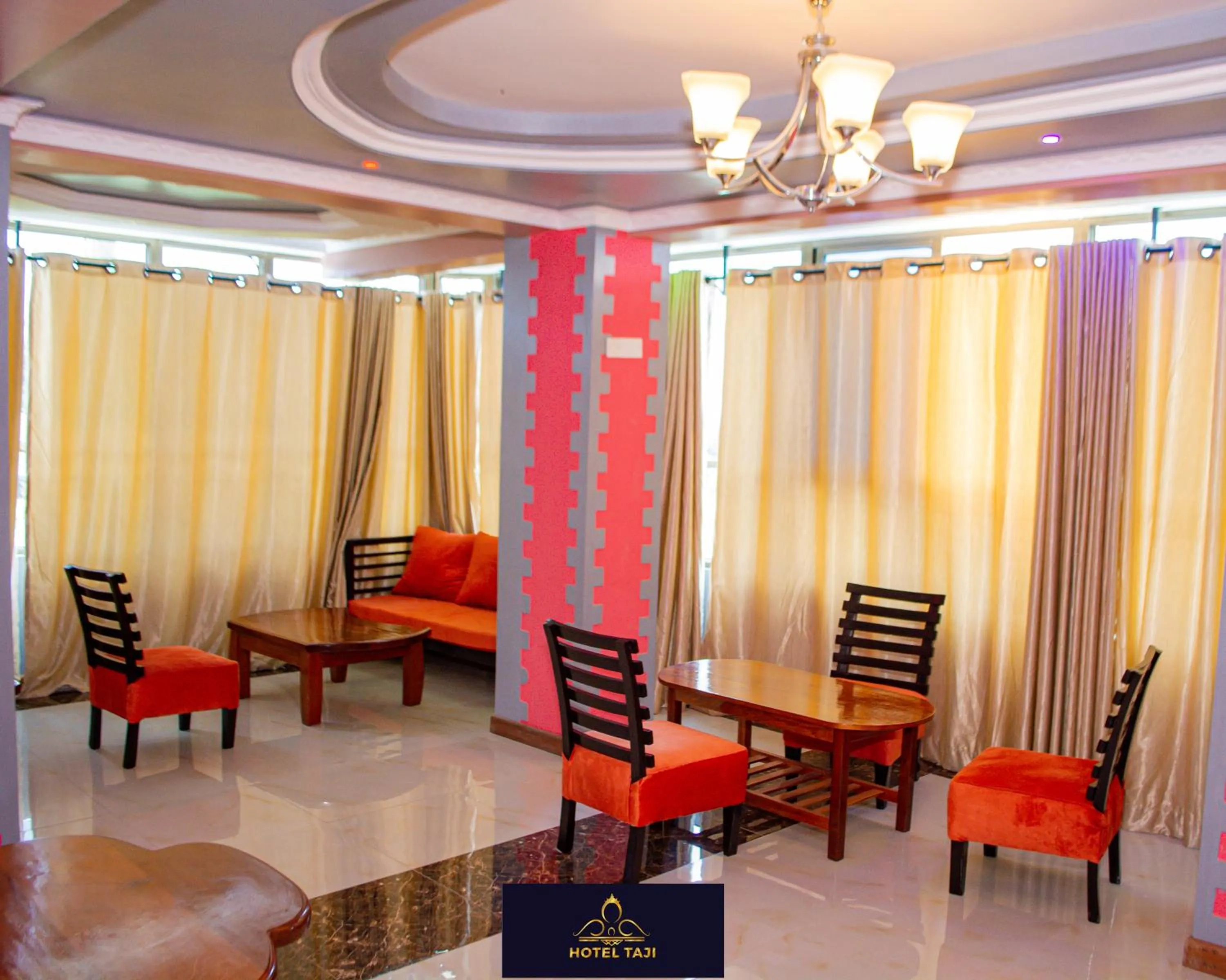 Lobby or reception in HOTEL TAJI