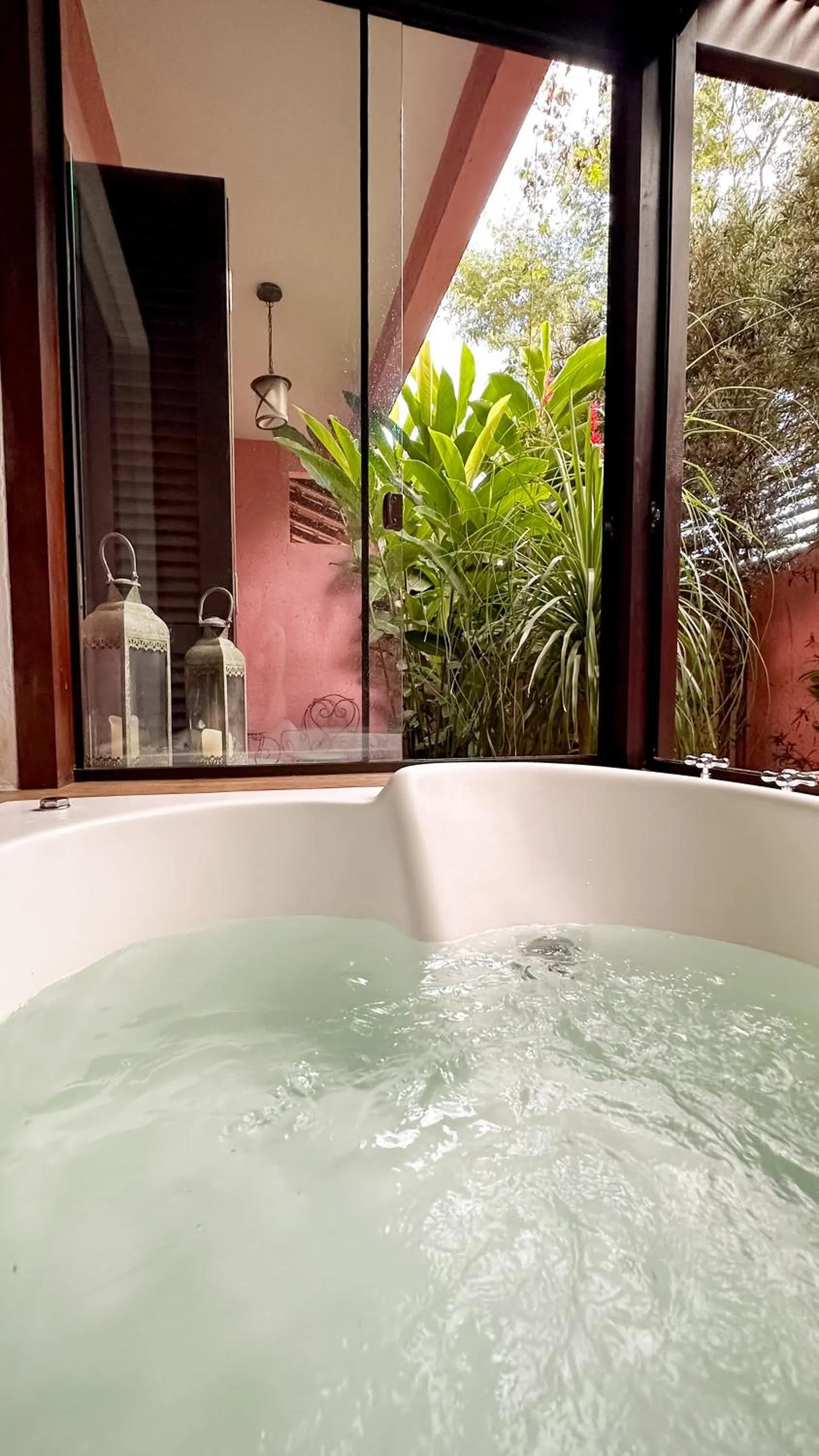 Hot Tub in Pousada Vila Rosada