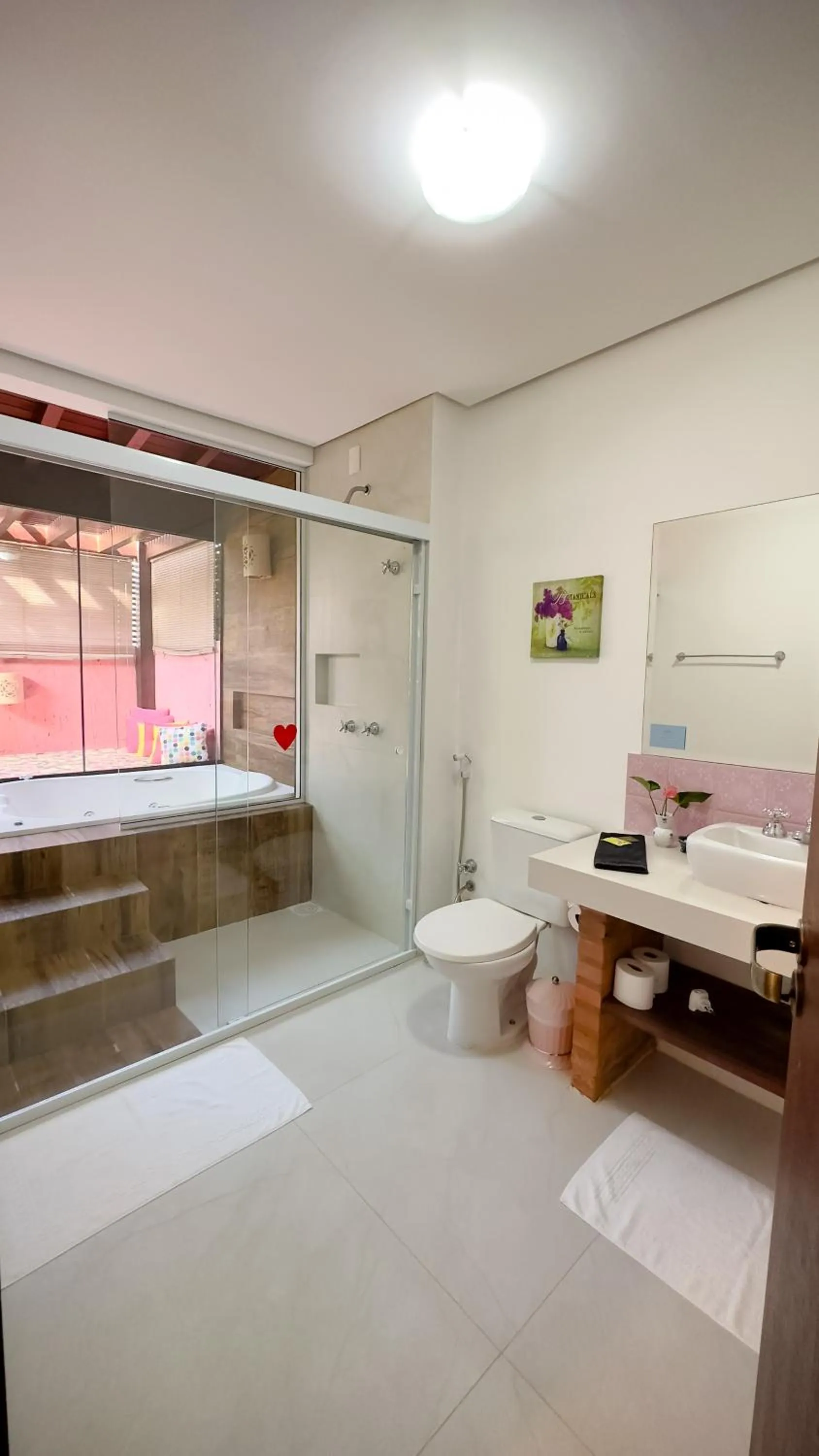 Bathroom in Pousada Vila Rosada