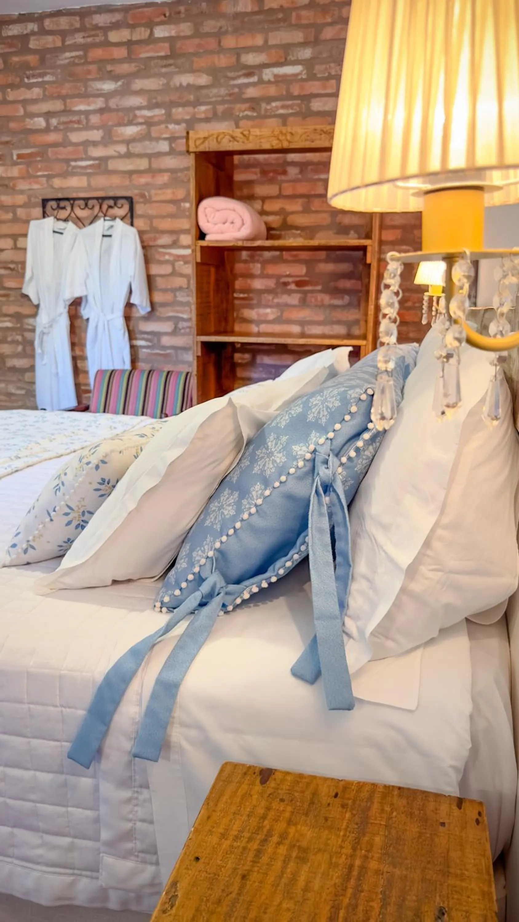 Balcony/Terrace, Bed in Pousada Vila Rosada