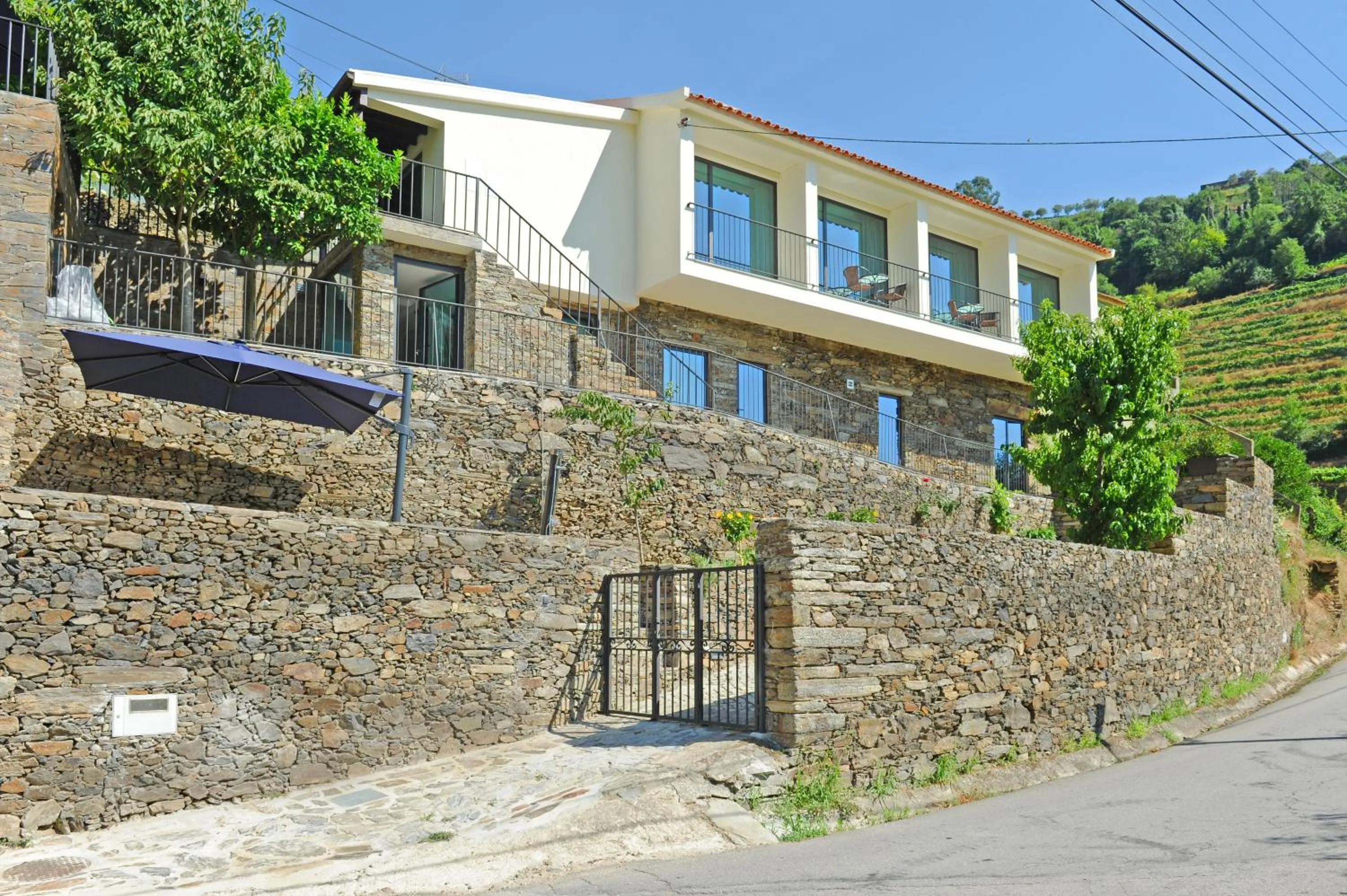 Facade/entrance in DouroXisto
