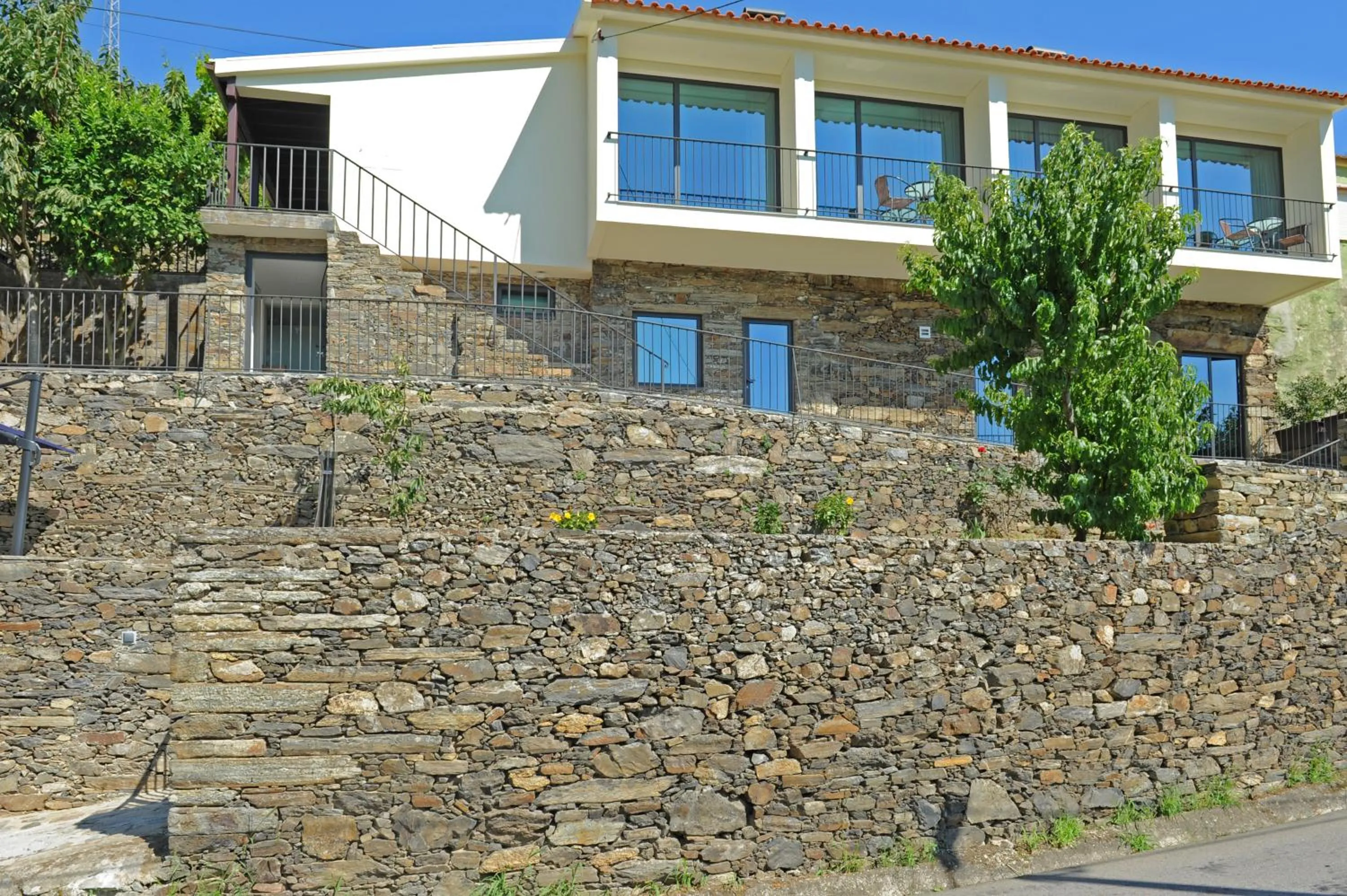 Facade/entrance in DouroXisto