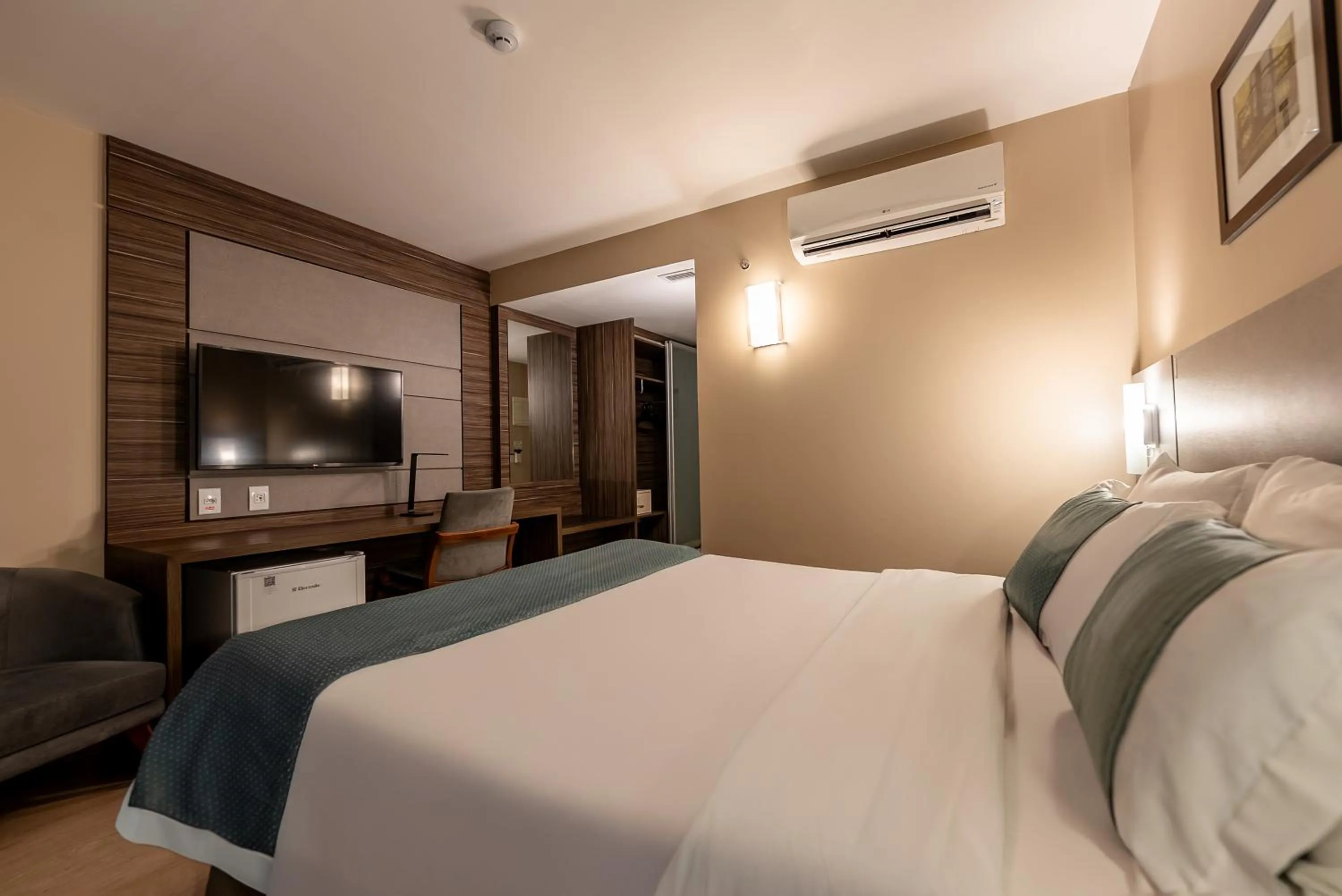 Bed in Hotel Laghetto Moinhos