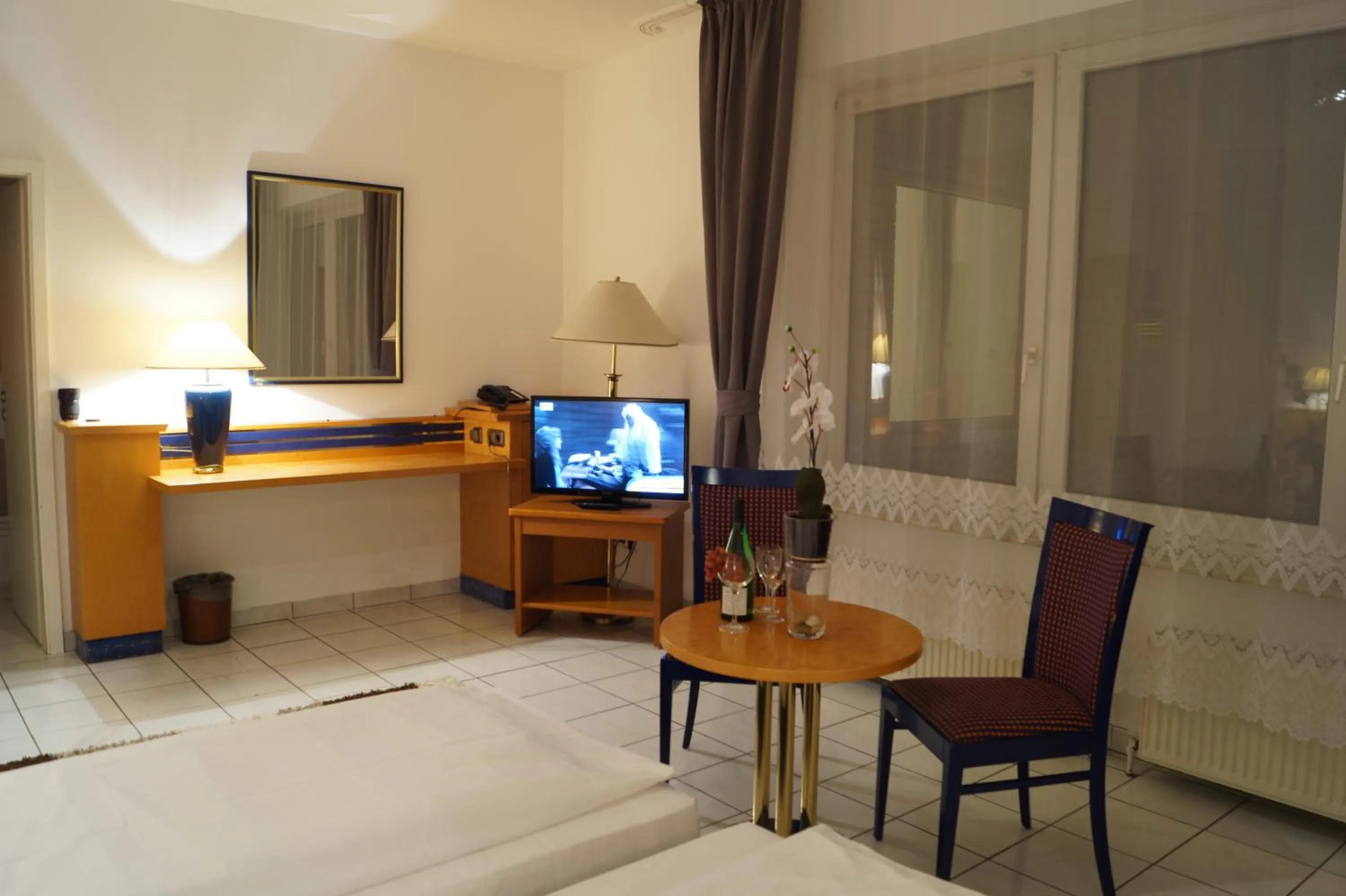 Photo of the whole room, Bed in Hotel Rahlstedter Hof