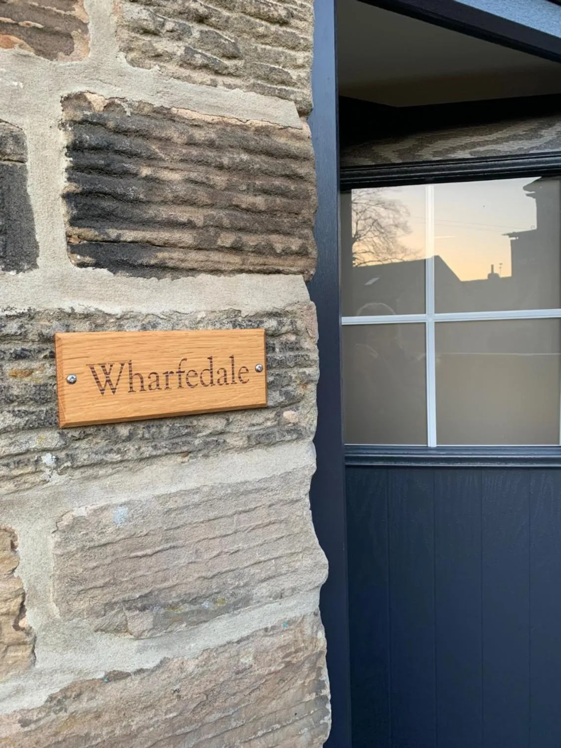 Facade/entrance in Shoulder of Mutton Inn