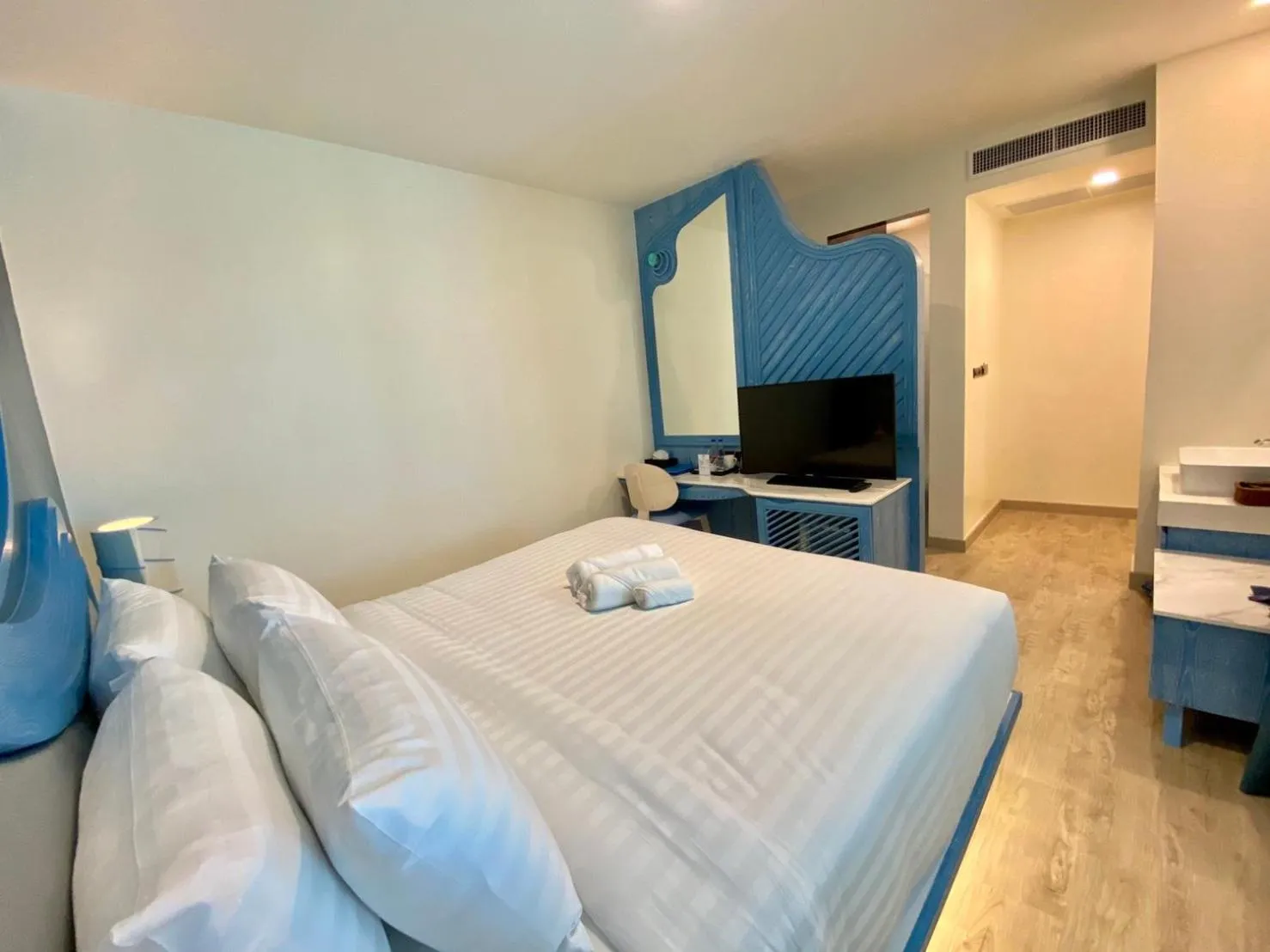 bunk bed, Bed in Elmas Cha Am Design Hotel