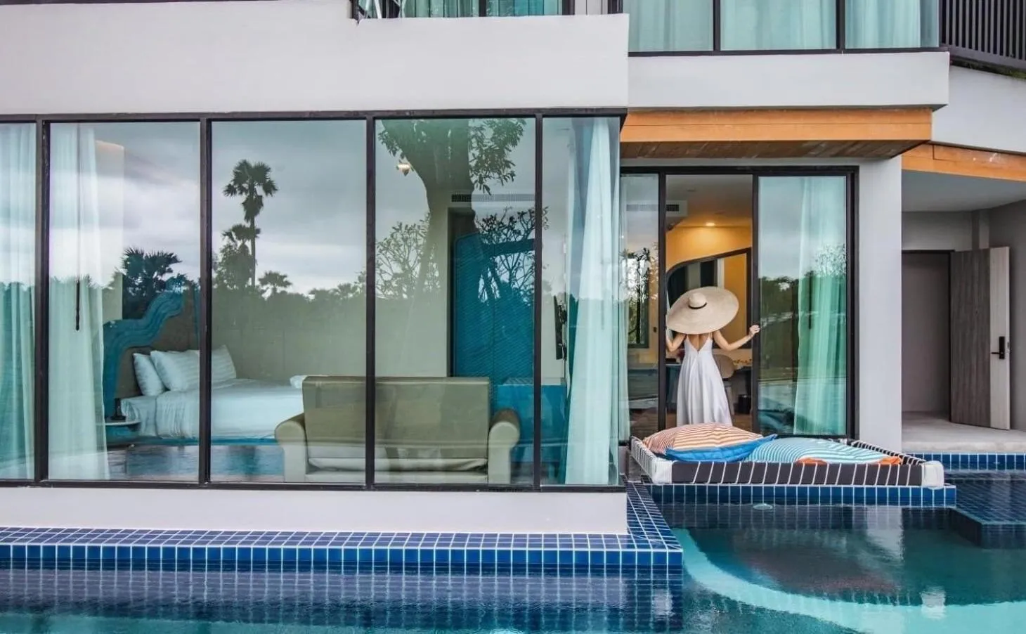 Swimming pool in Elmas Cha Am Design Hotel