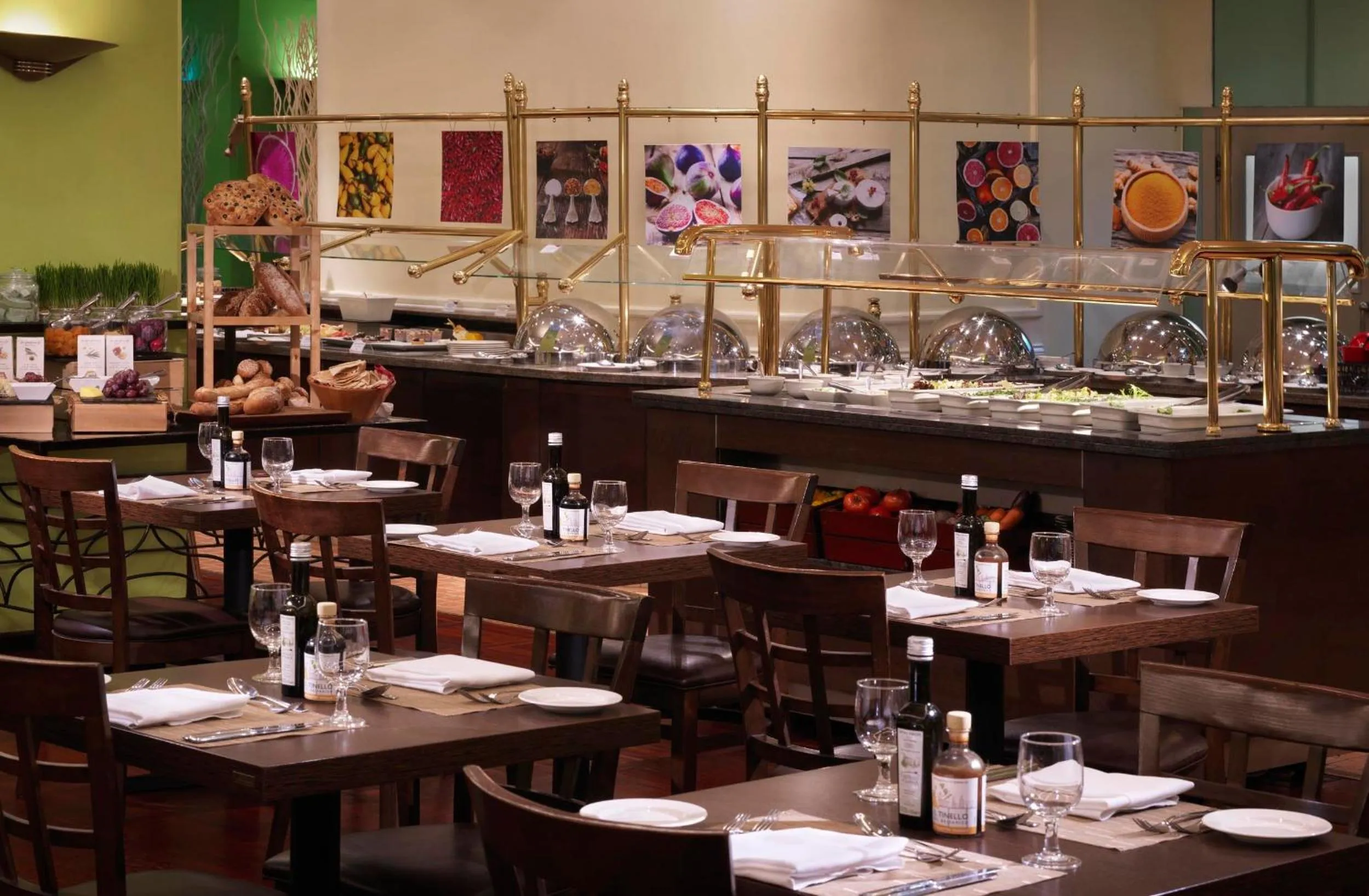 Breakfast in Millennium Plaza Downtown, Dubai