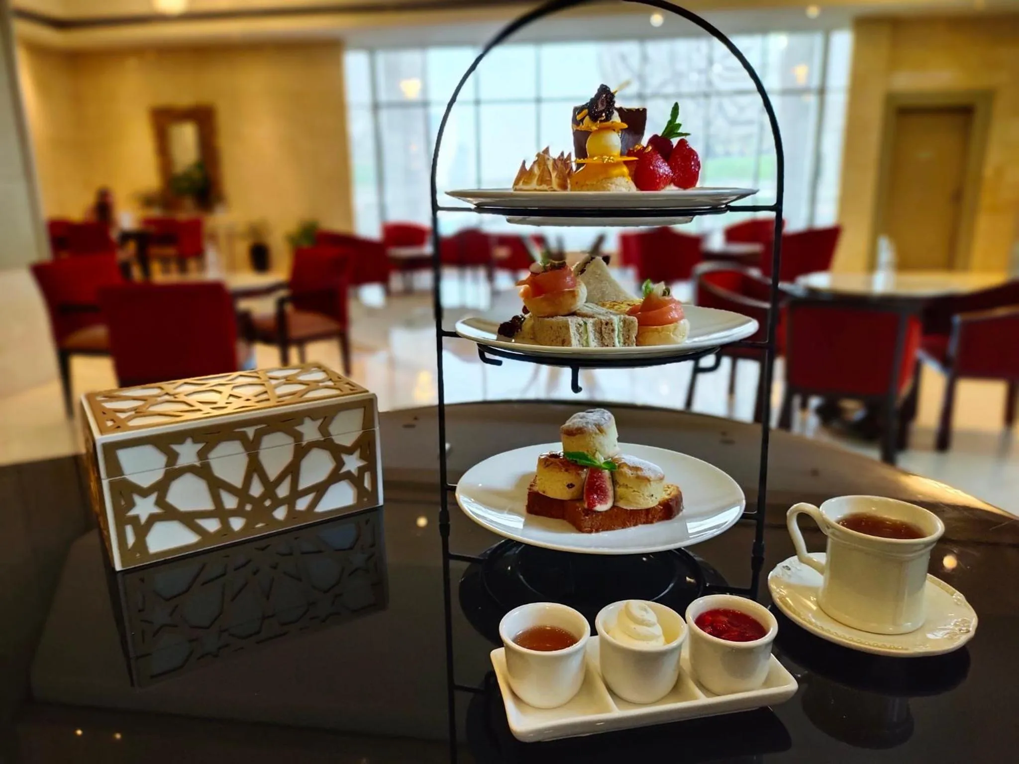 Restaurant/places to eat in Millennium Plaza Downtown, Dubai