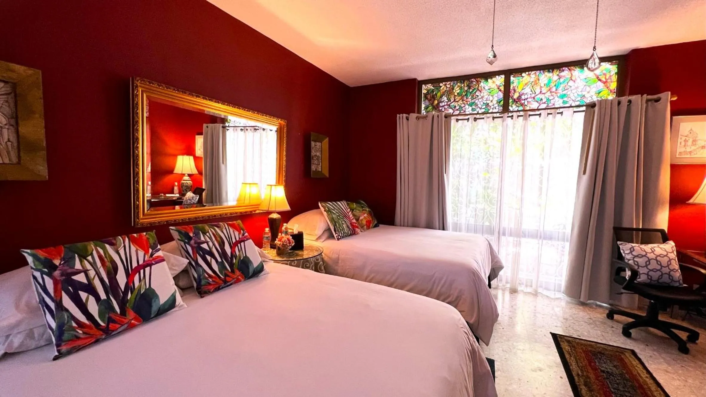 Bed in Dickinson Guest House, Guadalajara Expo