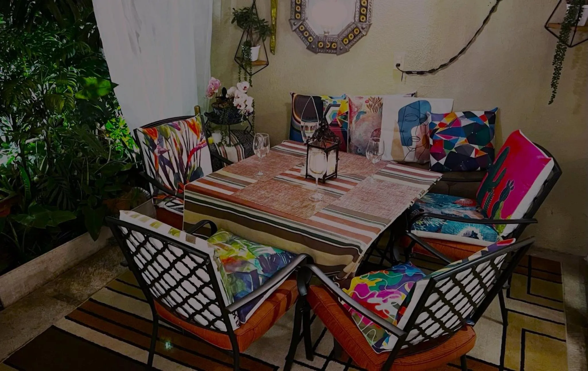 Patio in Dickinson Guest House, Guadalajara Expo