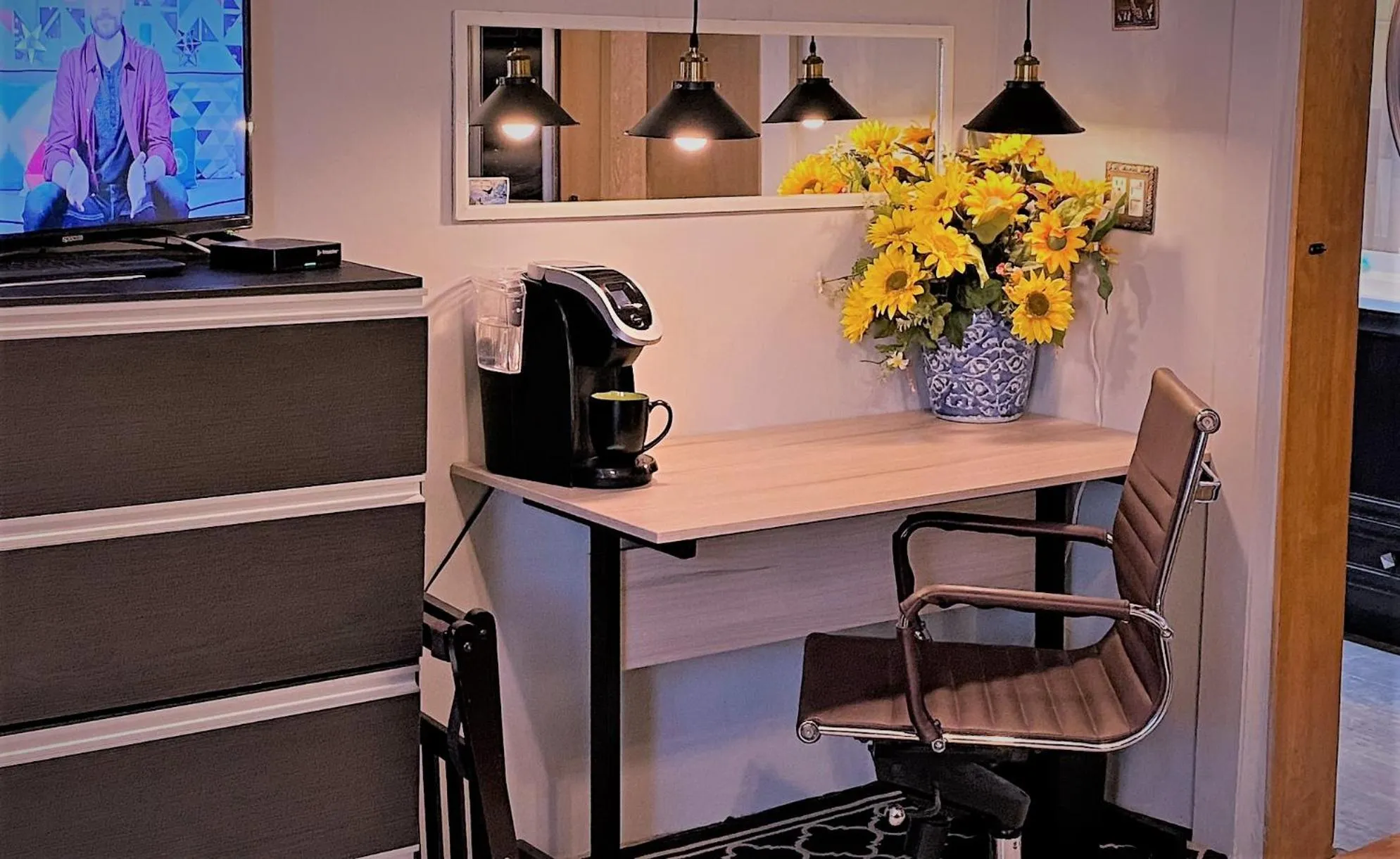 Shower in Dickinson Guest House, Guadalajara Expo