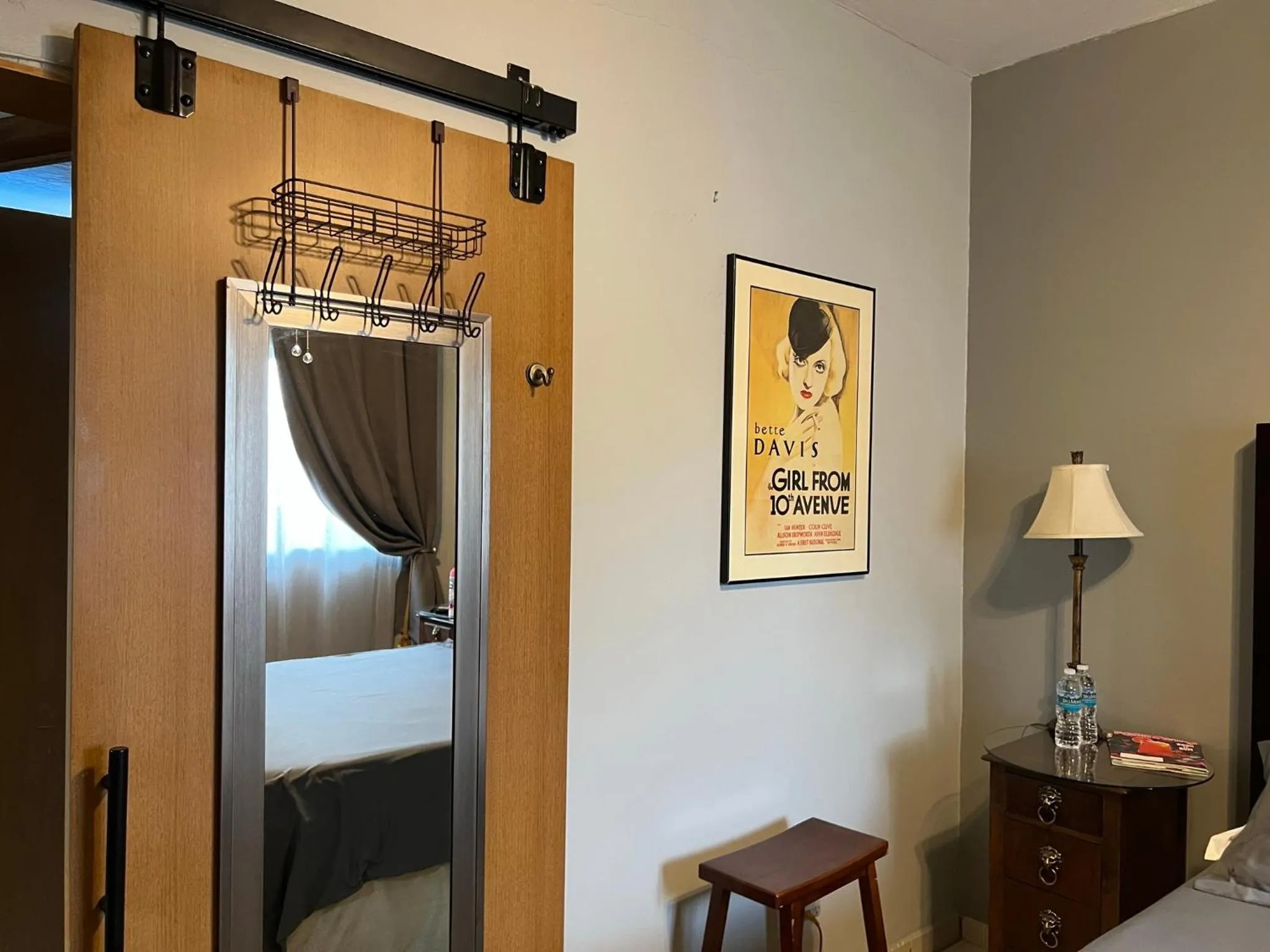 Inner courtyard view, Bed in Dickinson Guest House, Guadalajara Expo