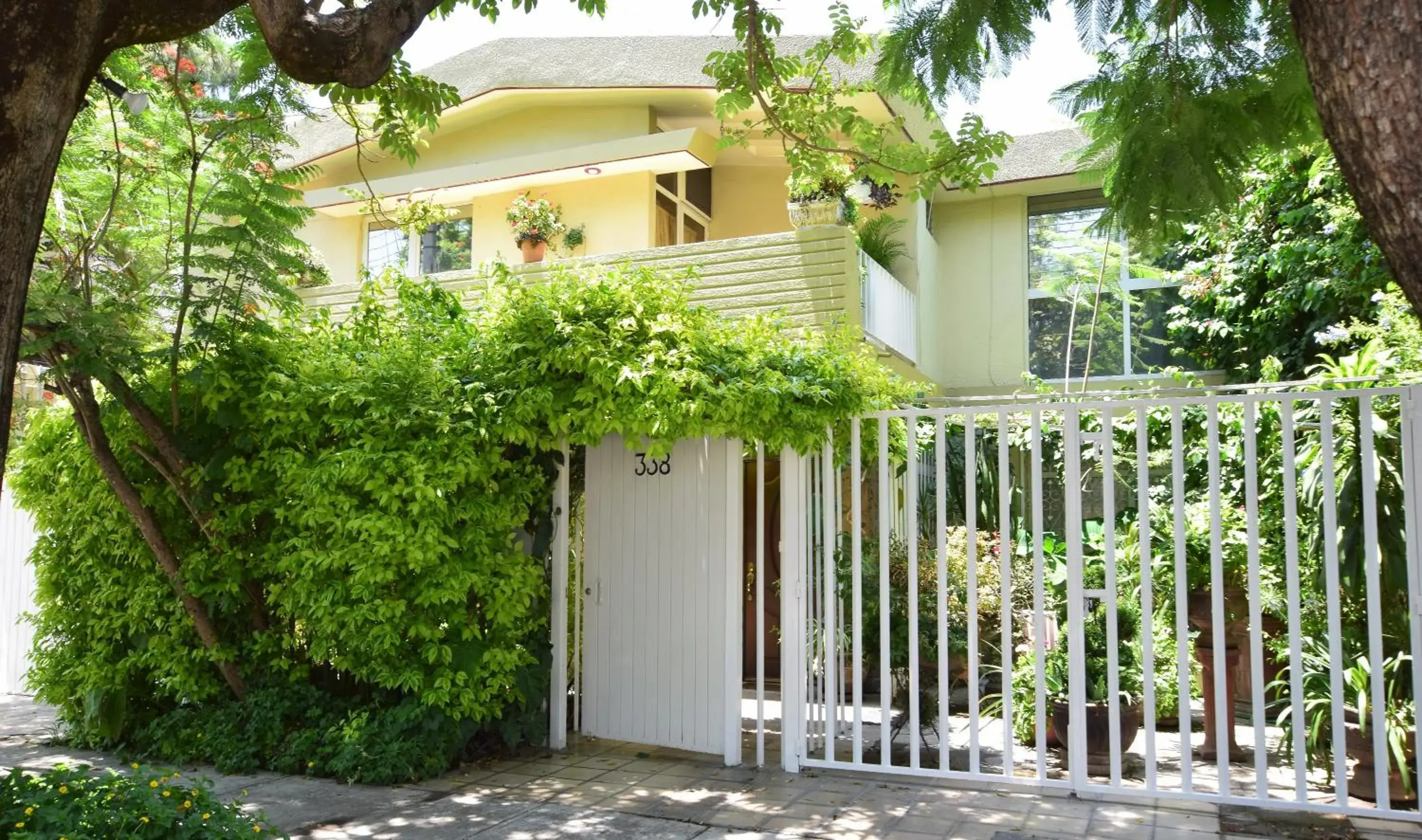 Four-Bedroom House in Dickinson Guest House, Guadalajara Expo Four-Bedroom House in Dickinson Guest House, Guadalajara Expo