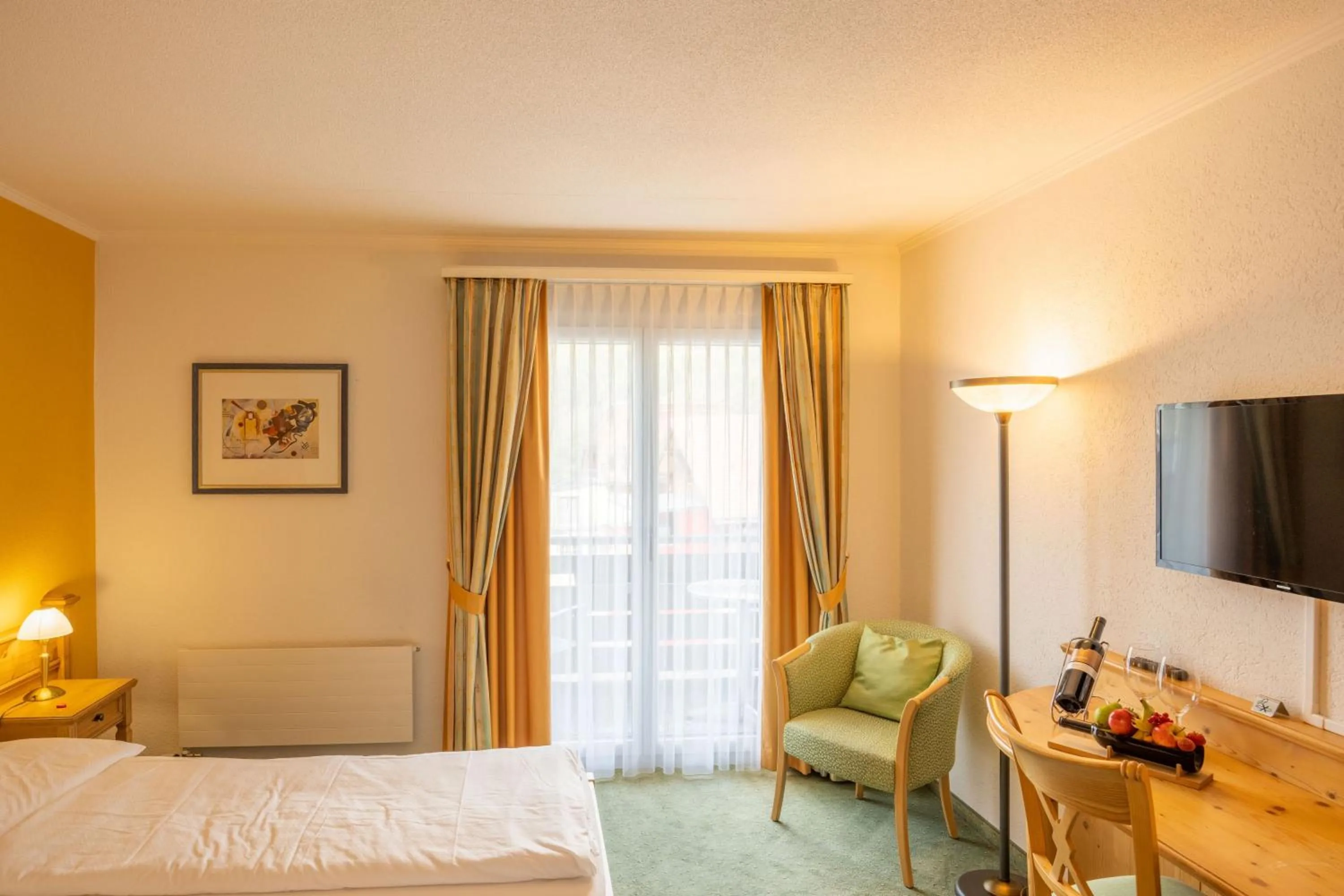 Photo of the whole room, Bed in Hotel Brienz