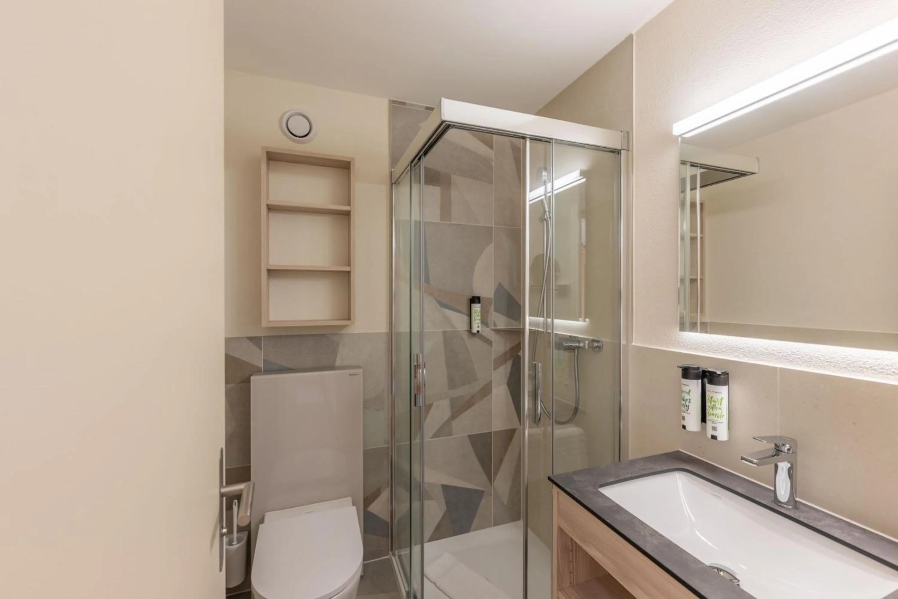 Bathroom in Hotel Brienz