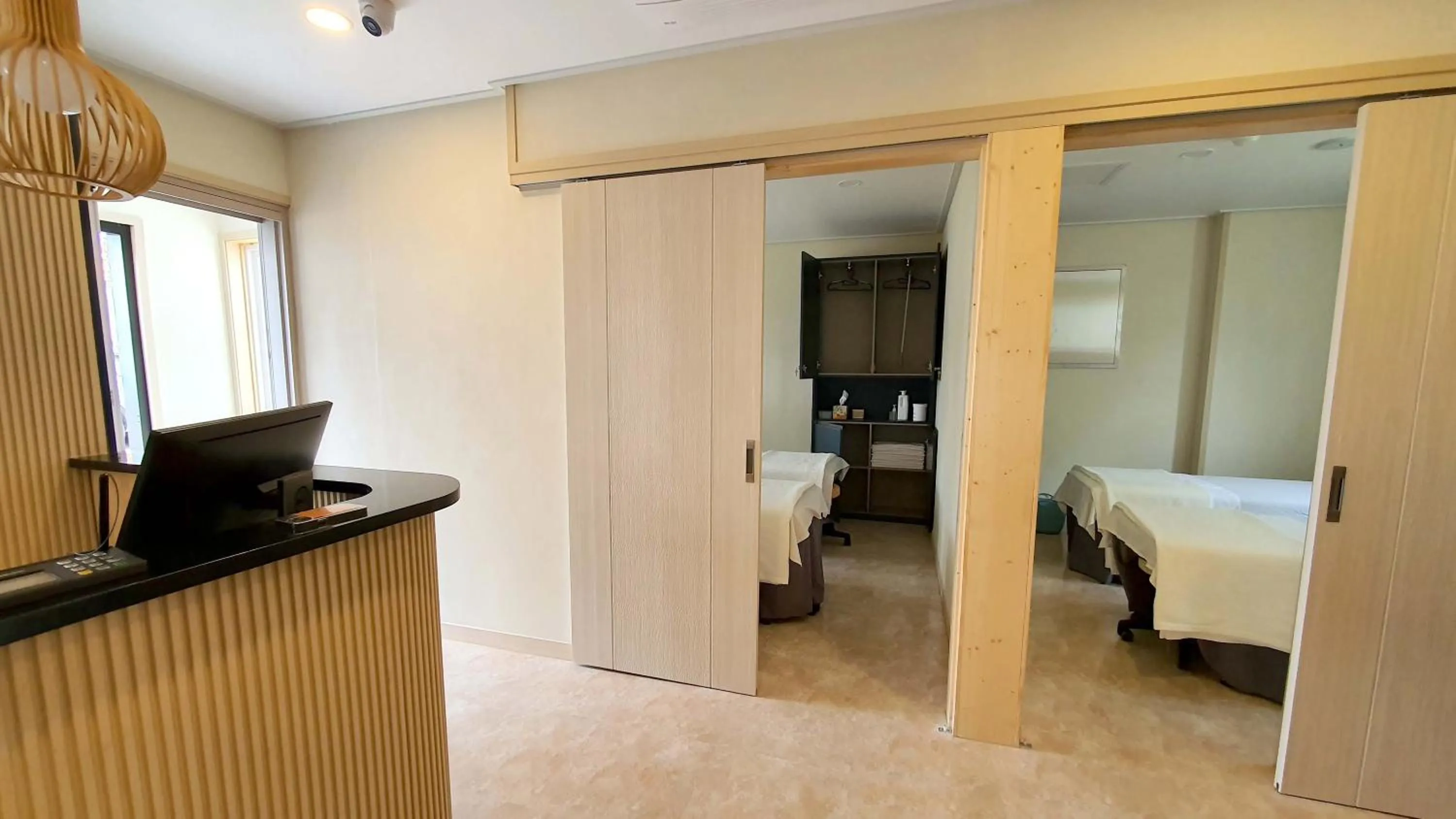 Massage, Bed in Sea Cliff Hotel Jeju