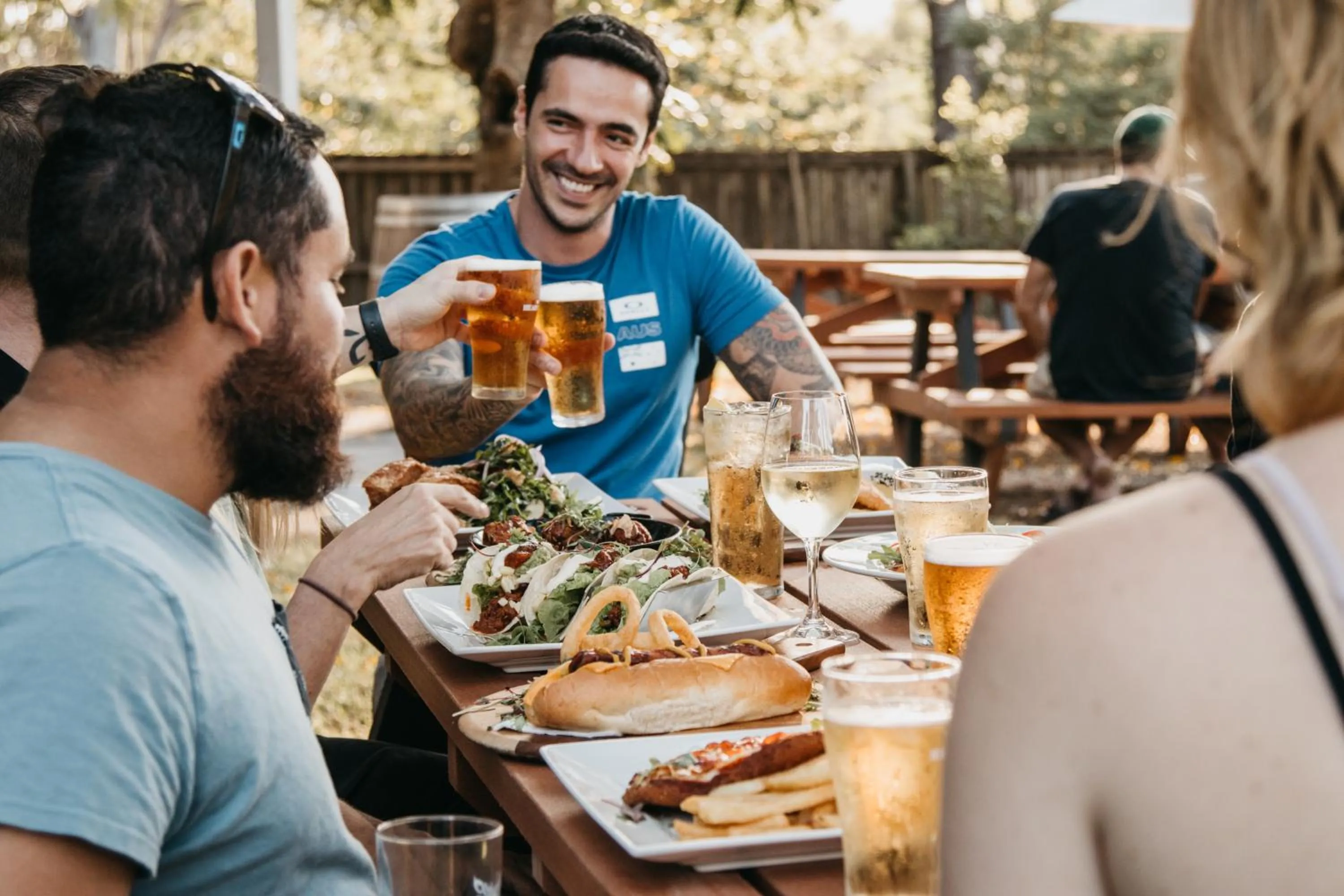 Food and drinks in Canungra Hotel