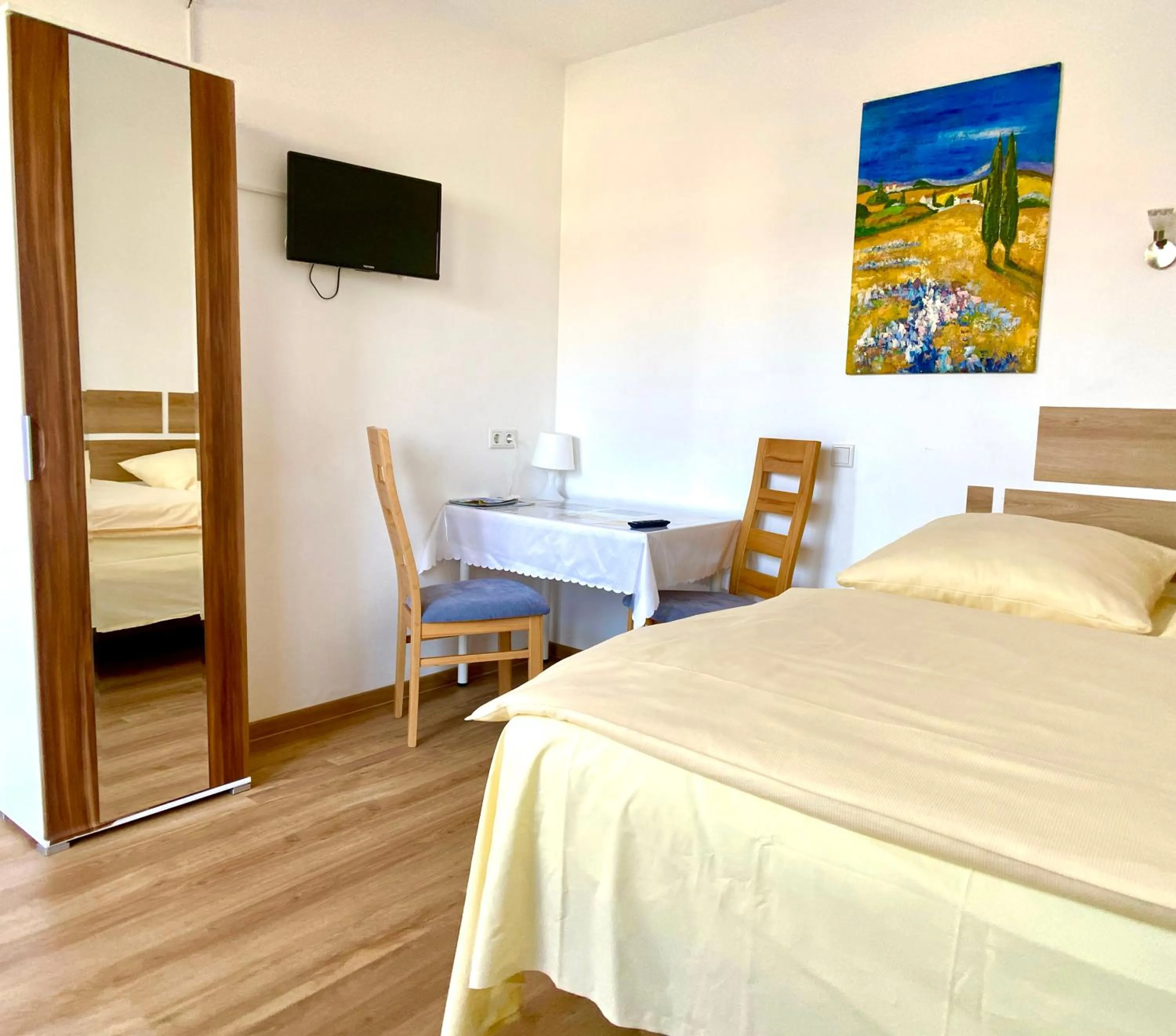 Guests, Bed in i-Motel