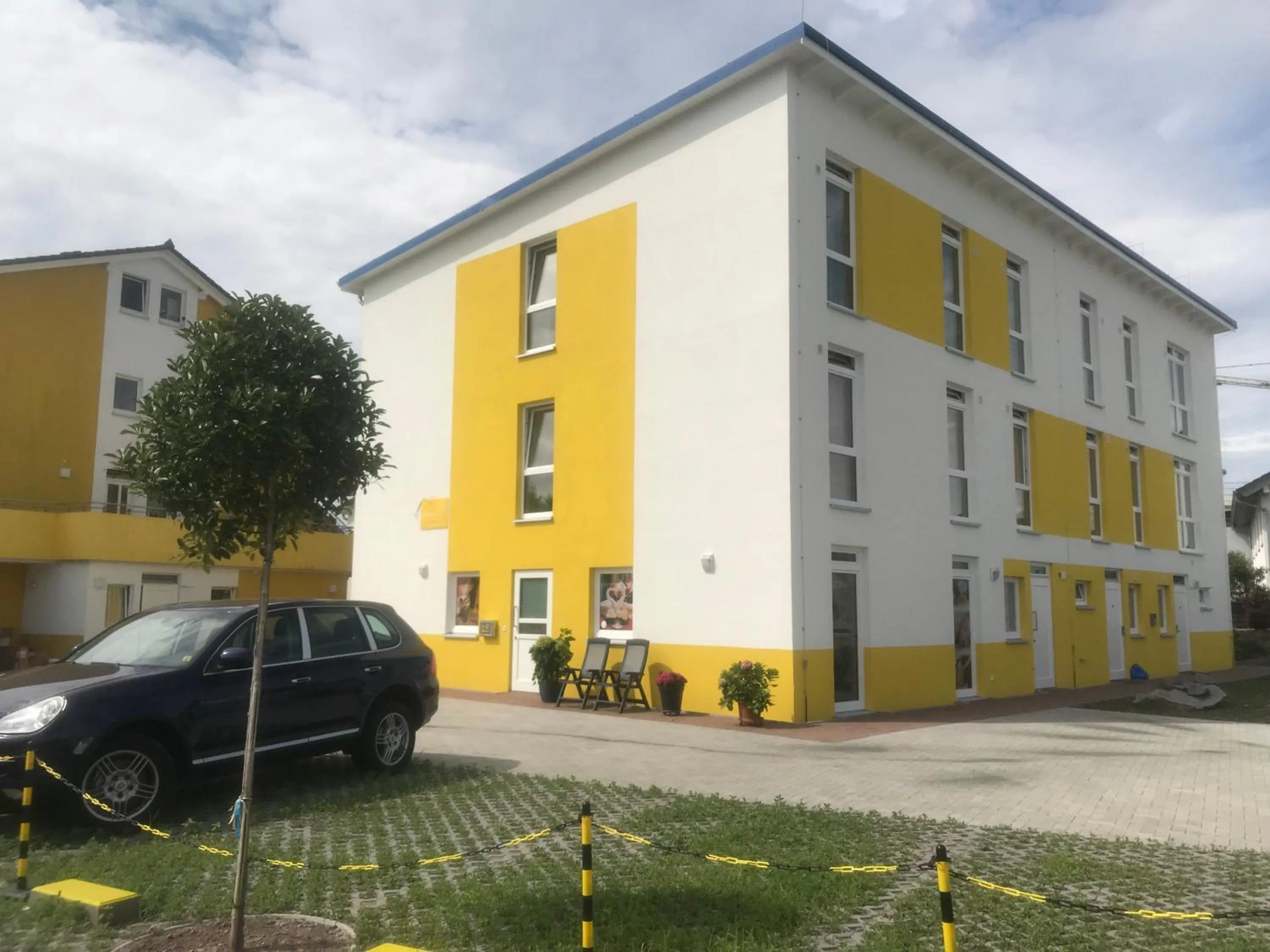 Property building in i-Motel