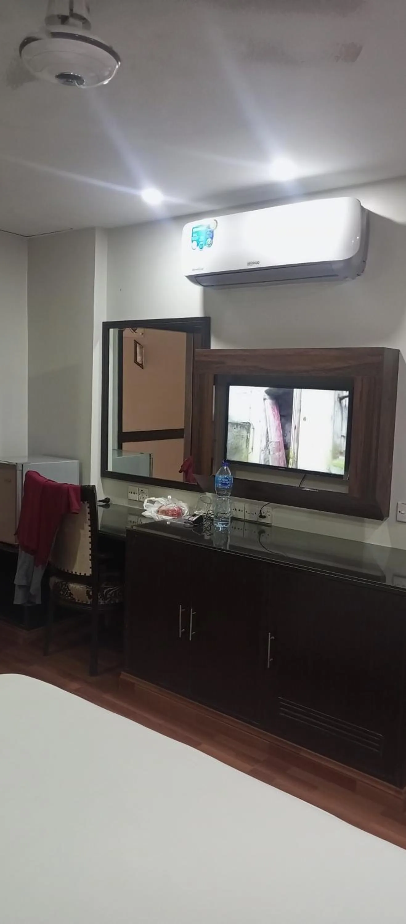 TV and multimedia in Hira Guest House