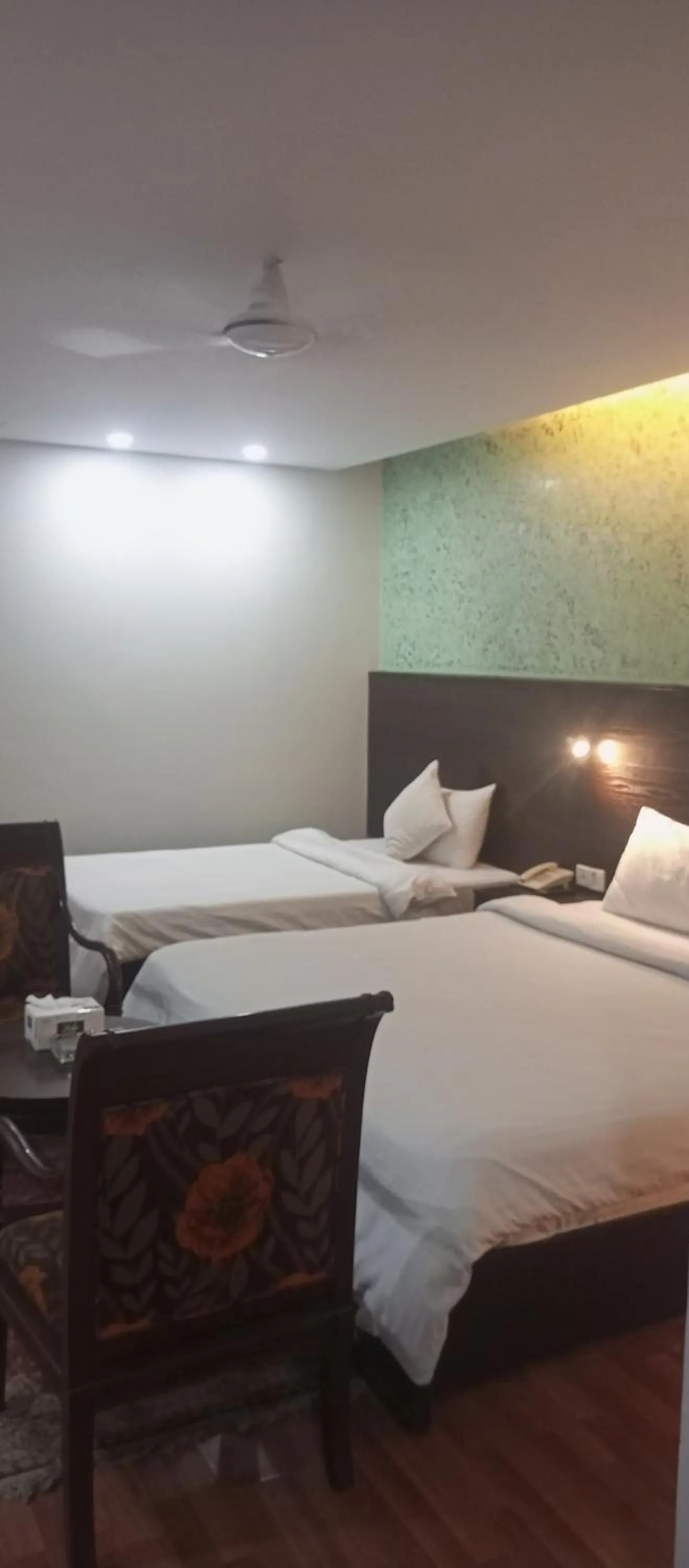 Bed in Hira Guest House