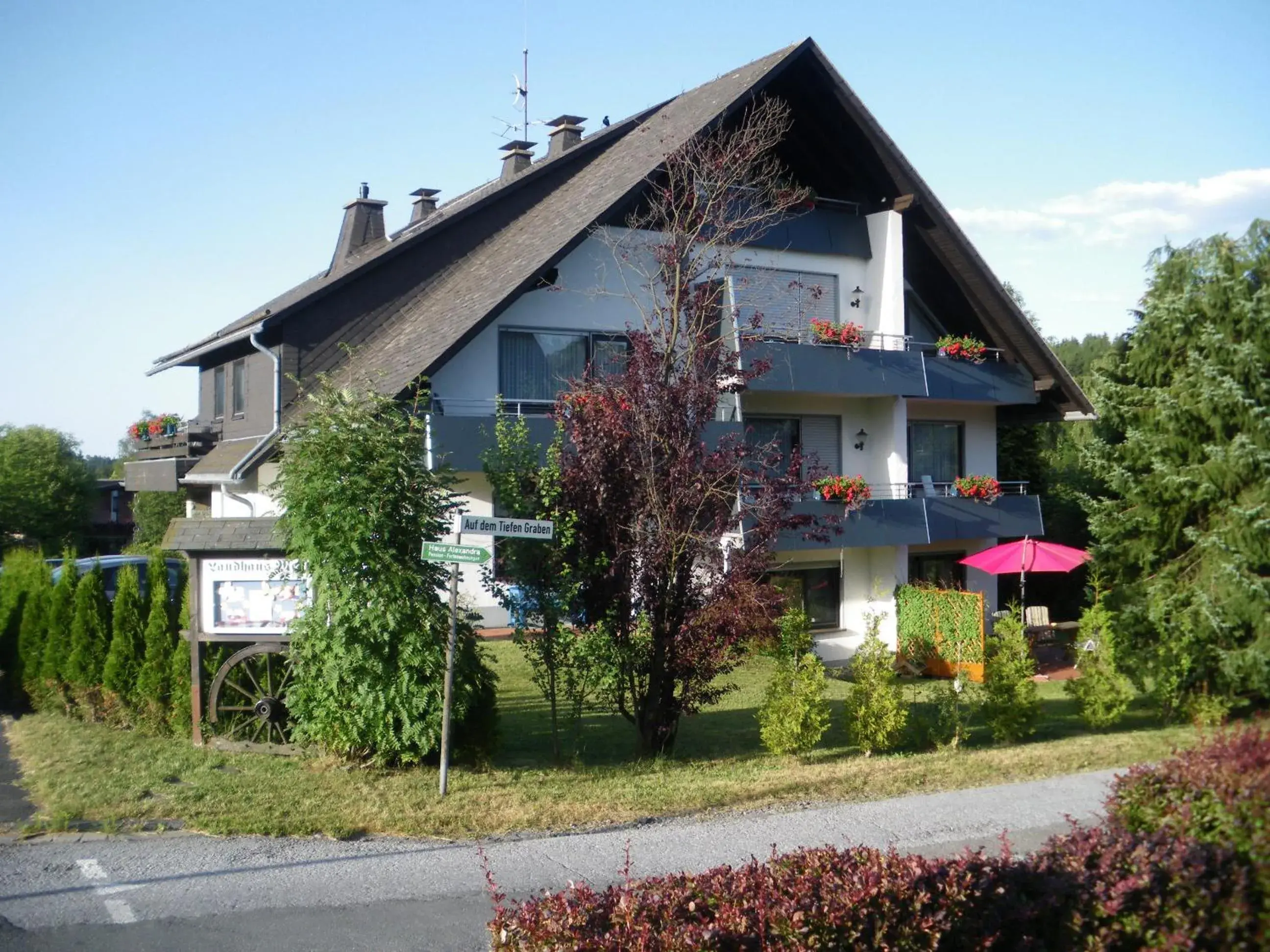 Ferienwohnungen Landhaus Meran inkl MeineCardPlus Ferienwohnungen Landhaus Meran inkl MeineCardPlus