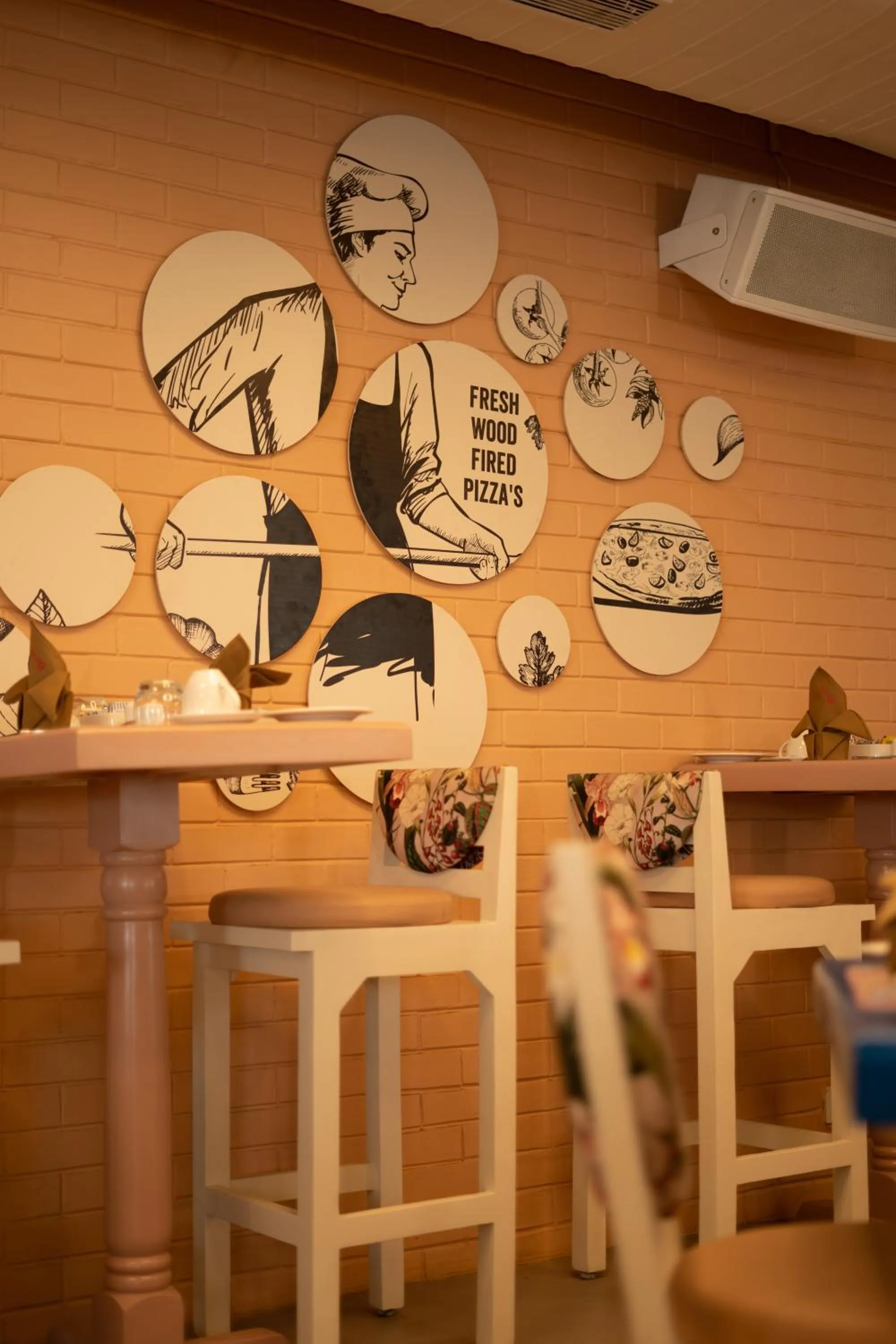 Restaurant/places to eat in BEYZAA HOTEL AND SUITES