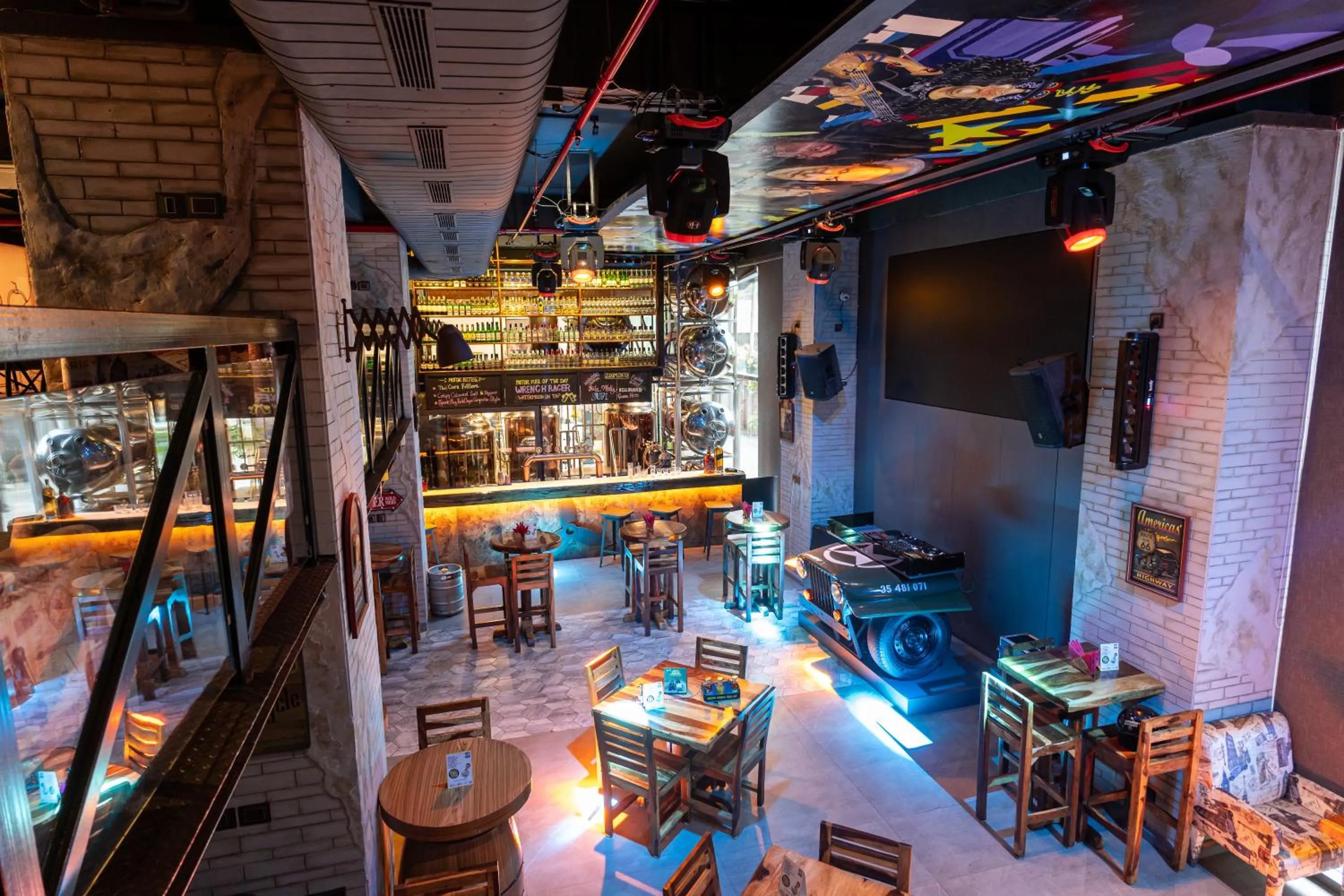 Lounge or bar in BEYZAA HOTEL AND SUITES