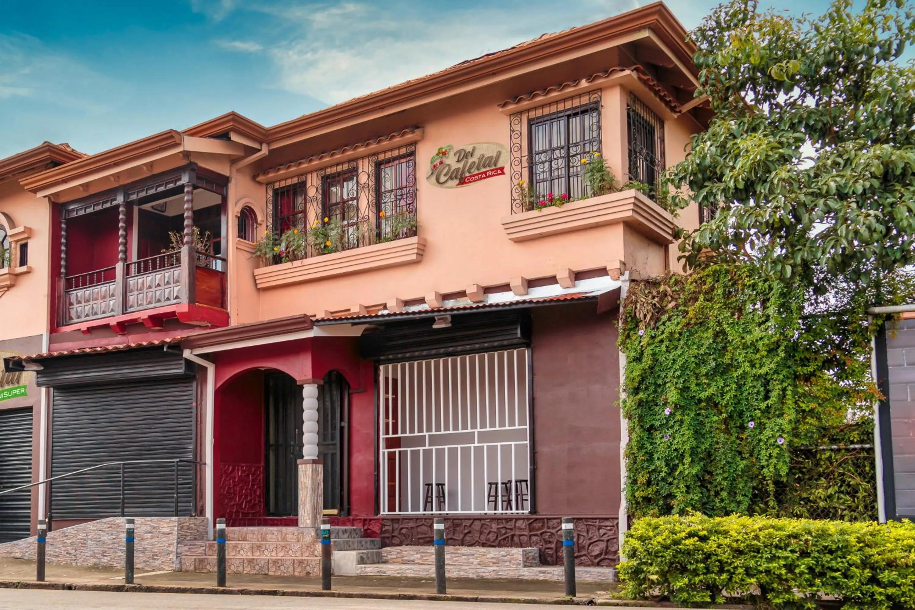 Property building in Delcafetalcr