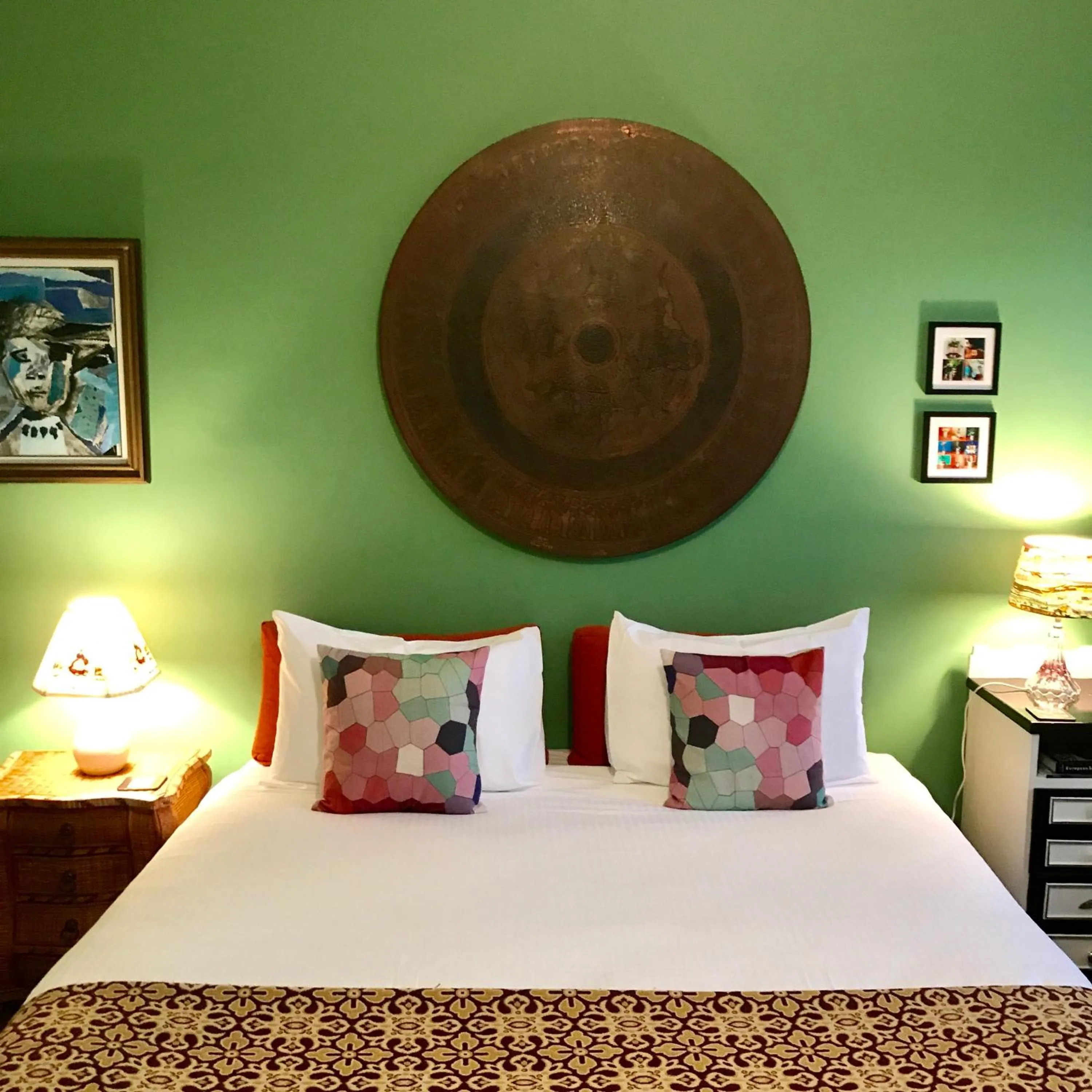 Decorative detail, Bed in Vine Valley Inn