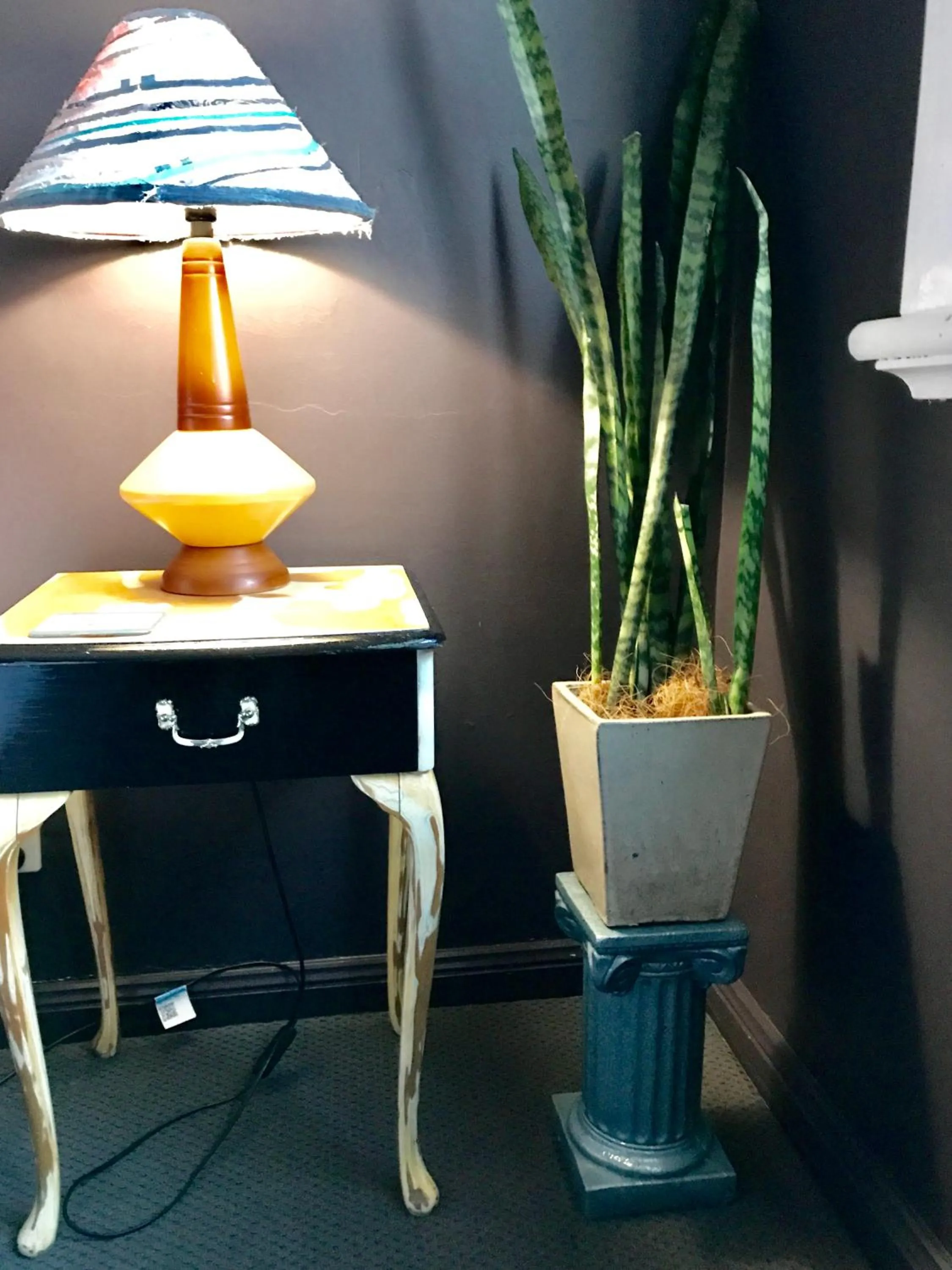 Decorative detail in Vine Valley Inn