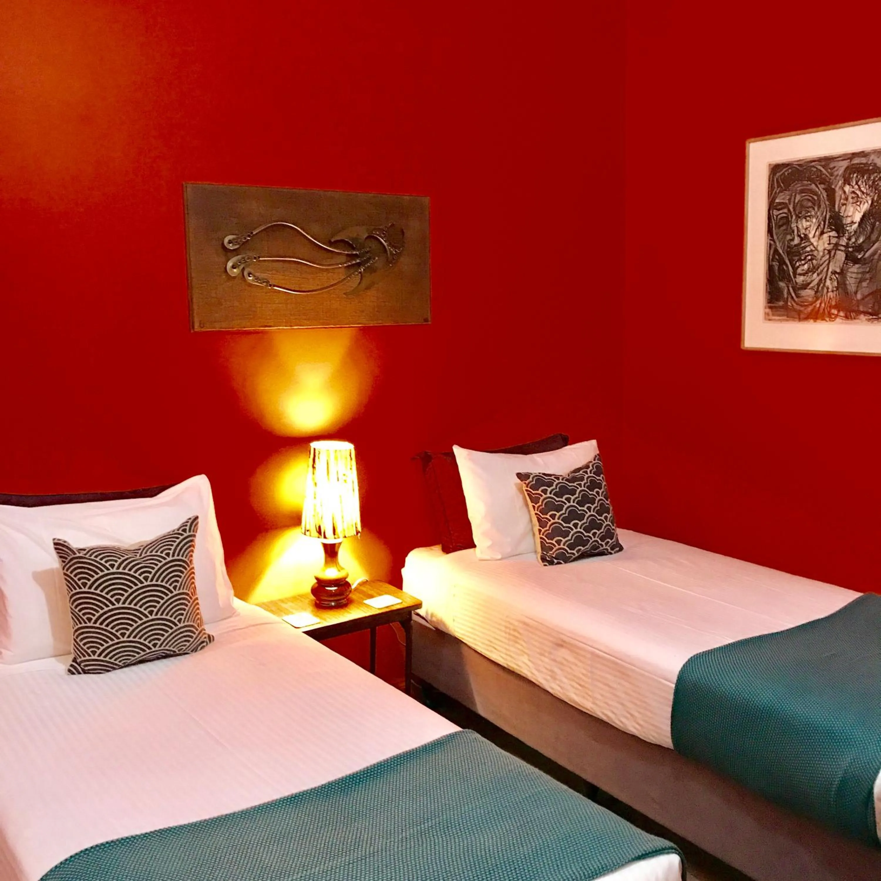 Decorative detail, Bed in Vine Valley Inn