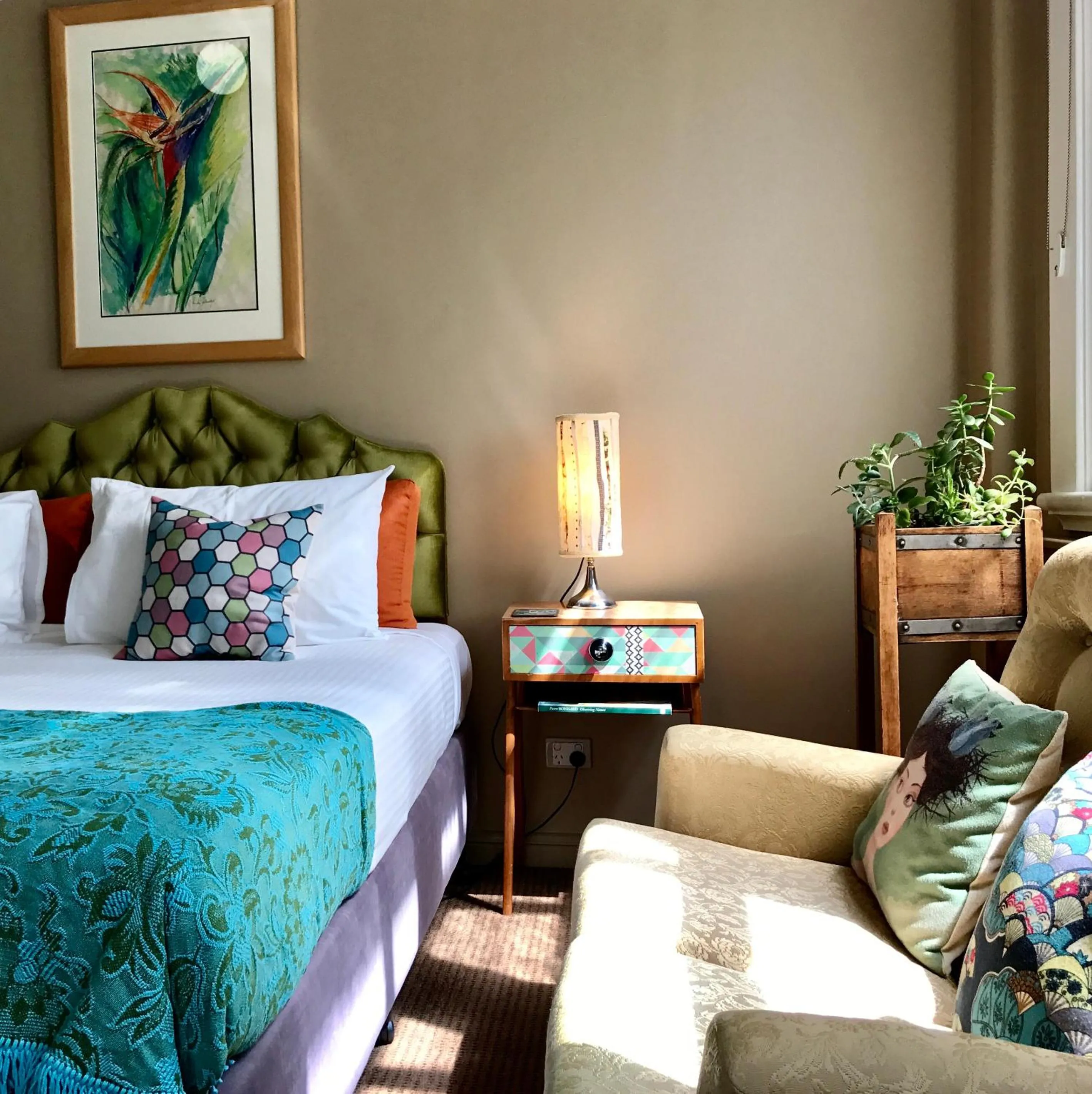 Shower, Bed in Vine Valley Inn