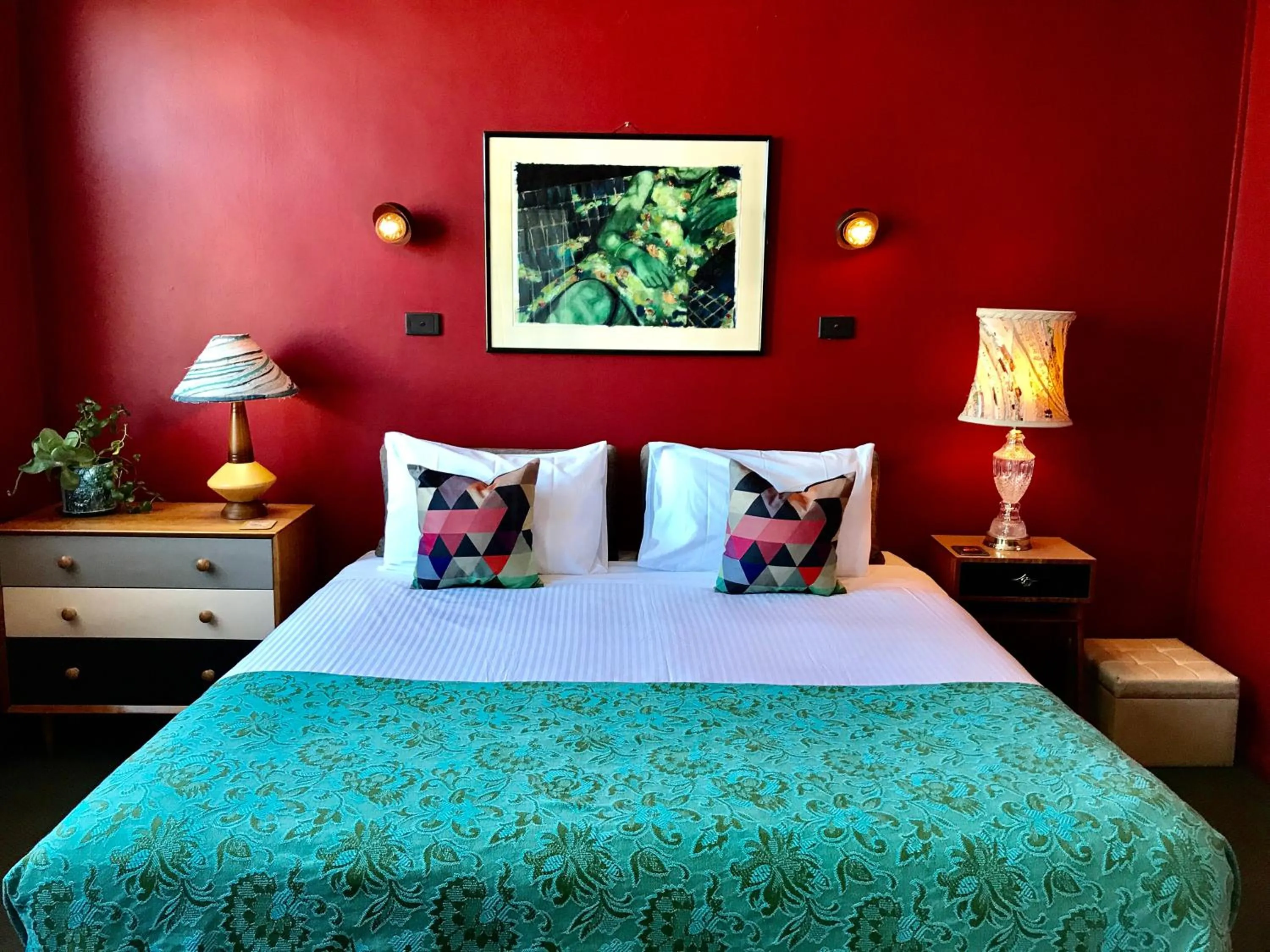 Bed in Vine Valley Inn