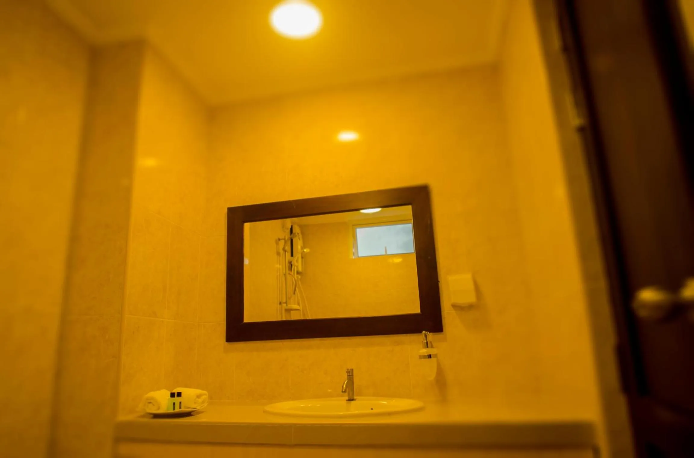 Shower in Beach Palace