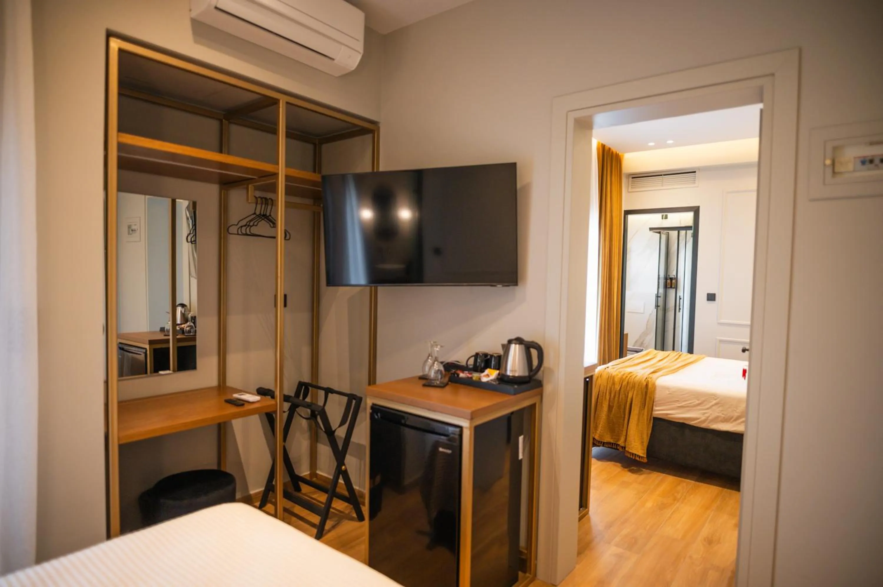 Photo of the whole room in Aggelos Hotel