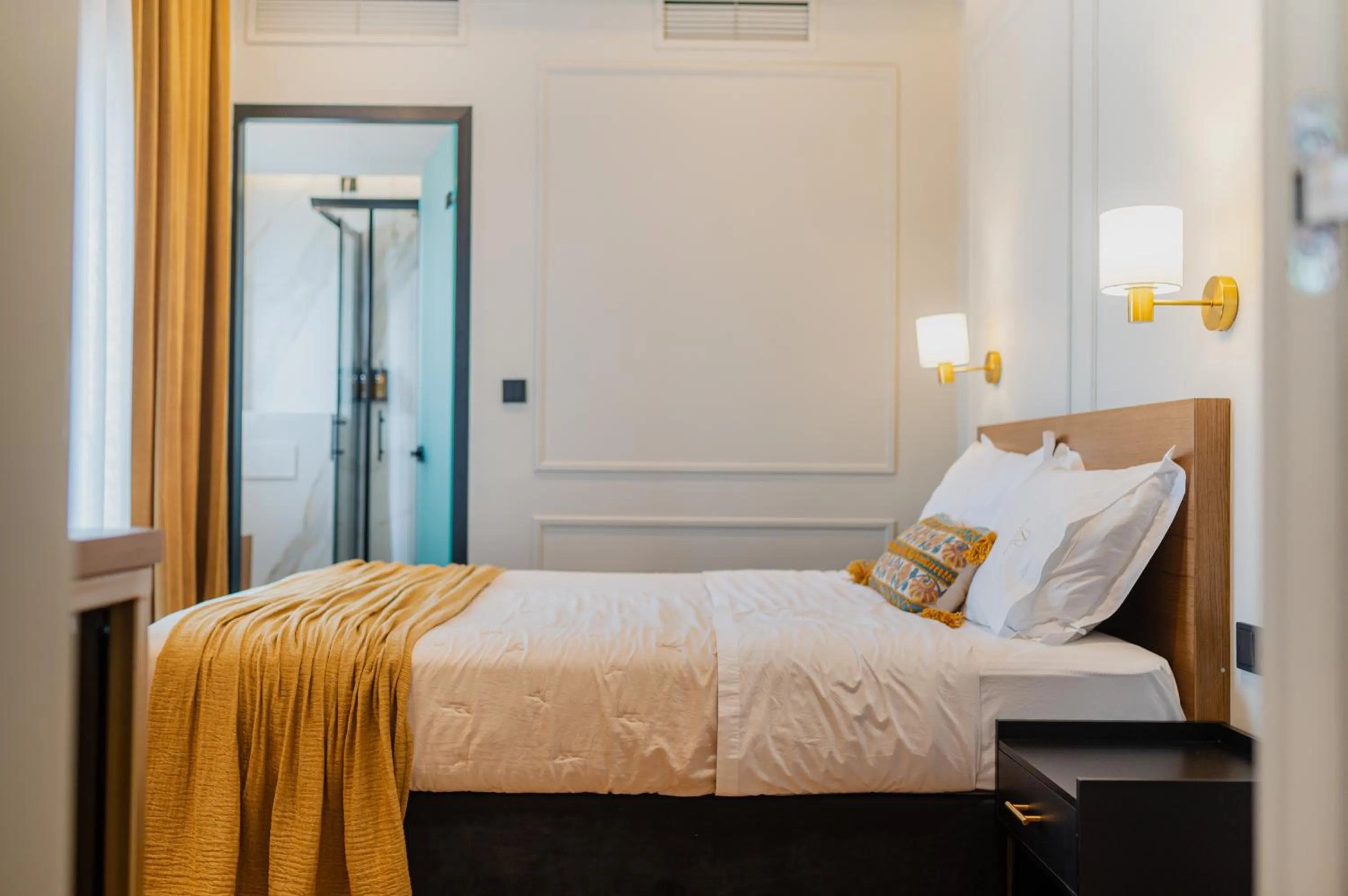 Bedroom in Aggelos Hotel