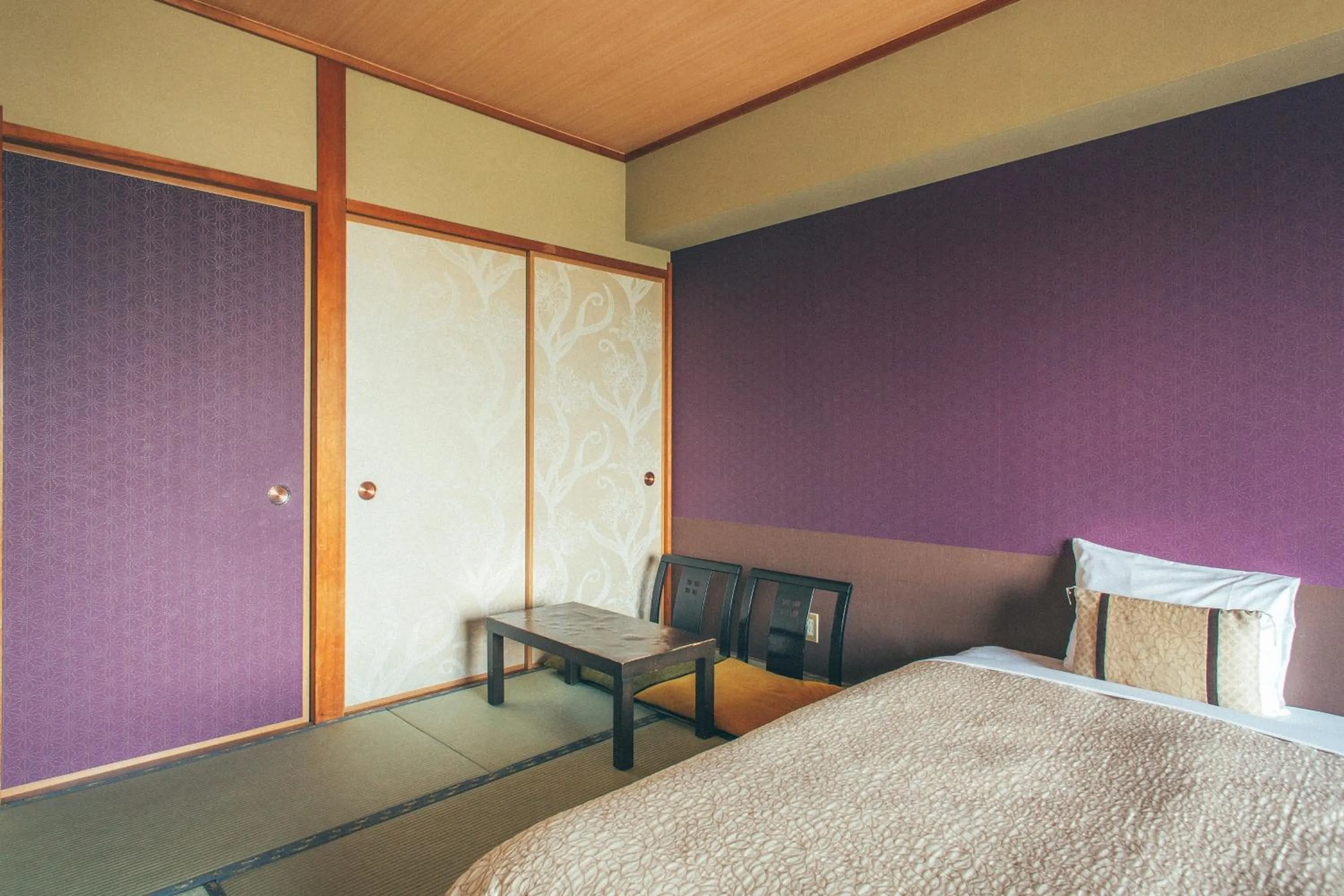 Bed in Hamanako Bentenjima Resort The Ocean