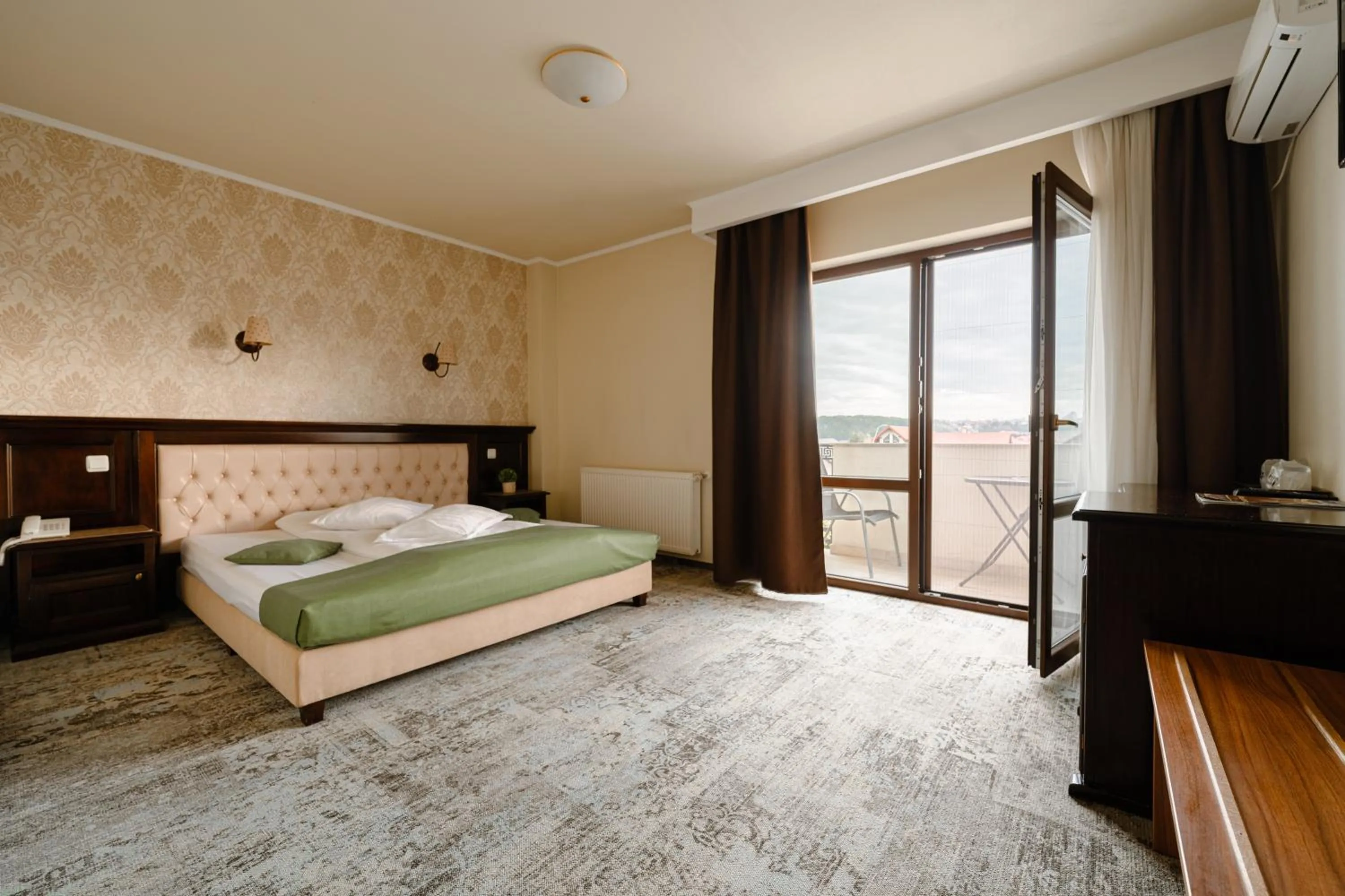 Superior Double Room in Curtea Bizantina