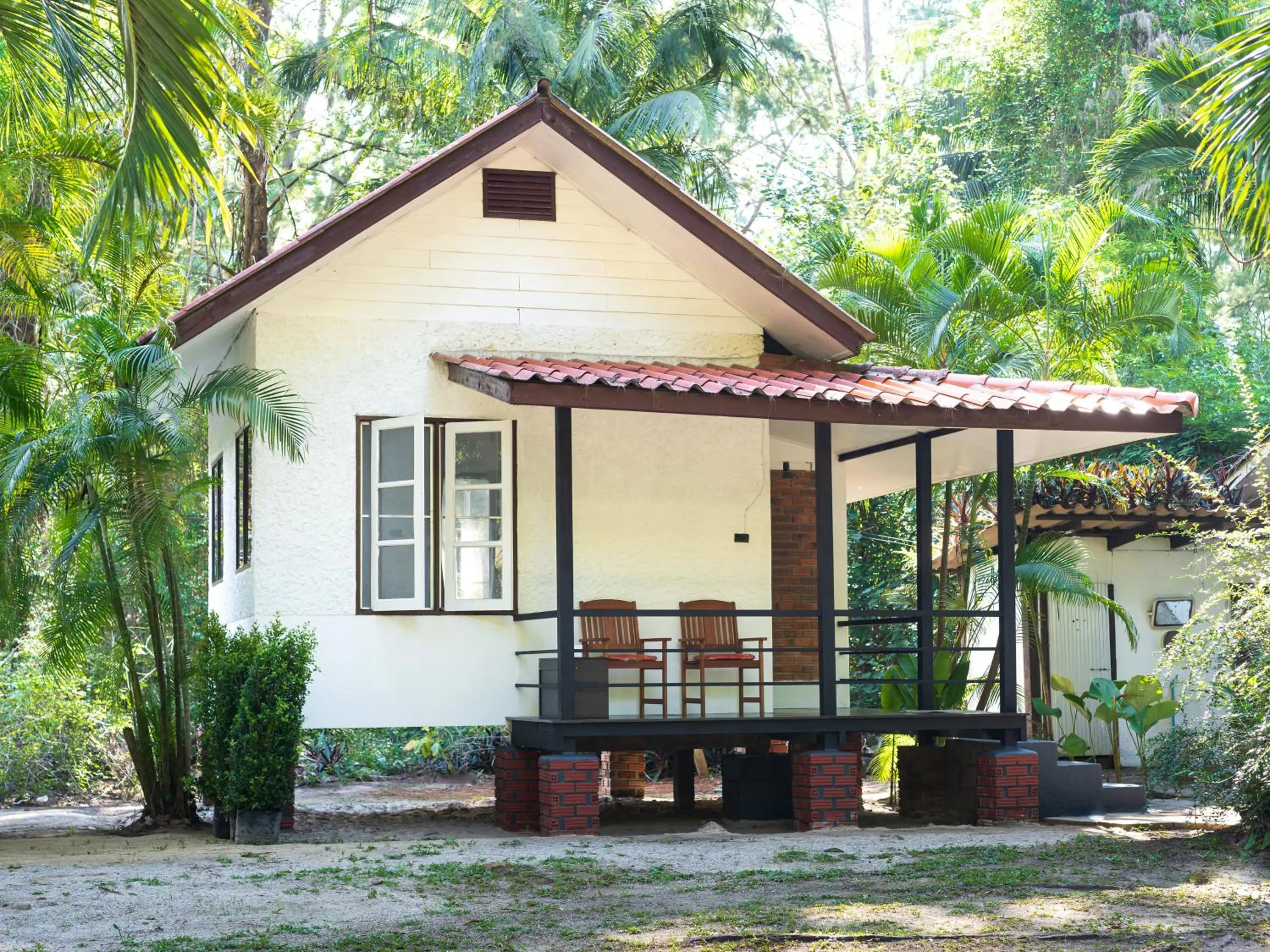 Sand Beach Bungalow