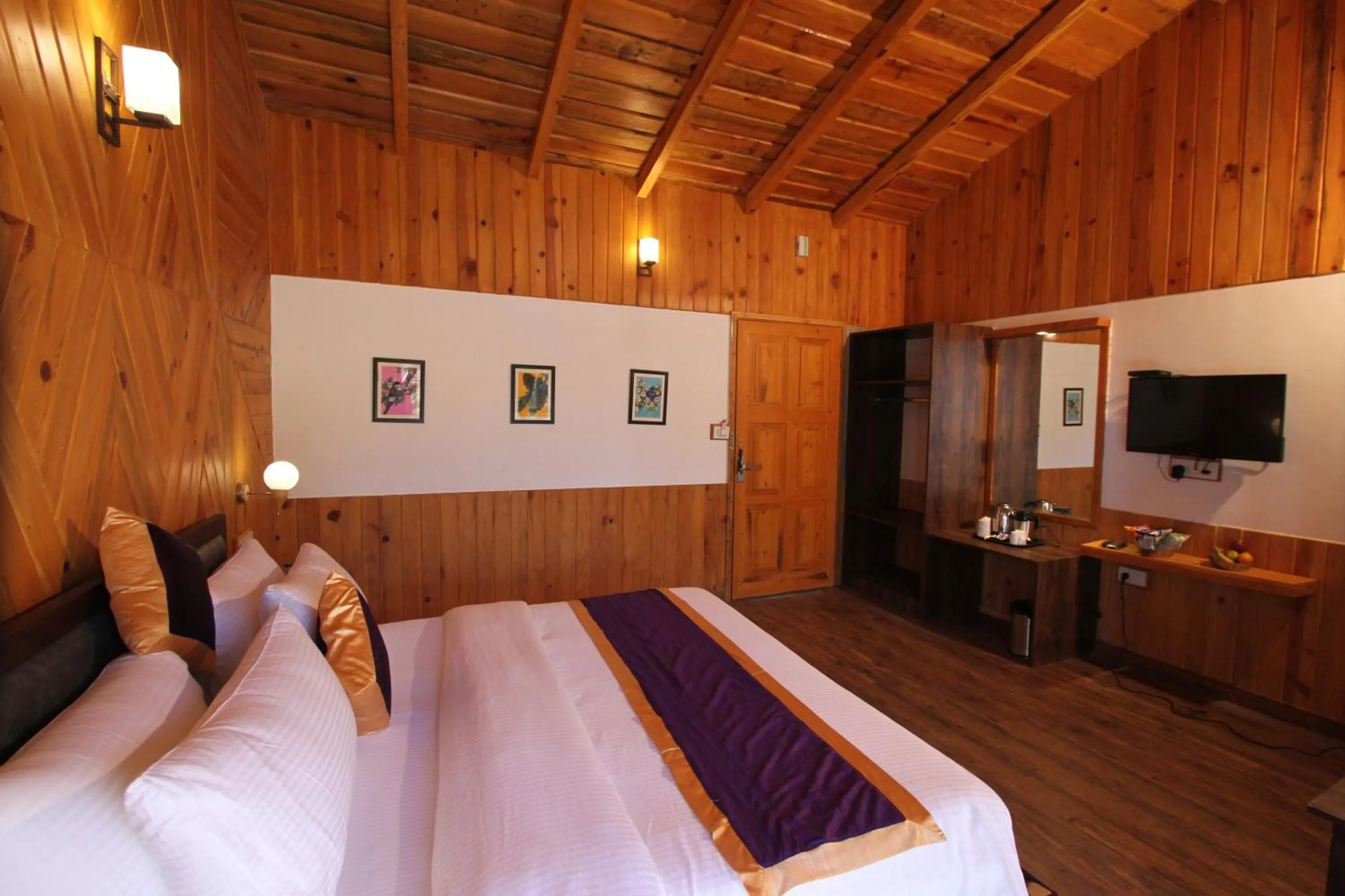 Bed in The Nature's Green Resort, Bhimtal, Nainital