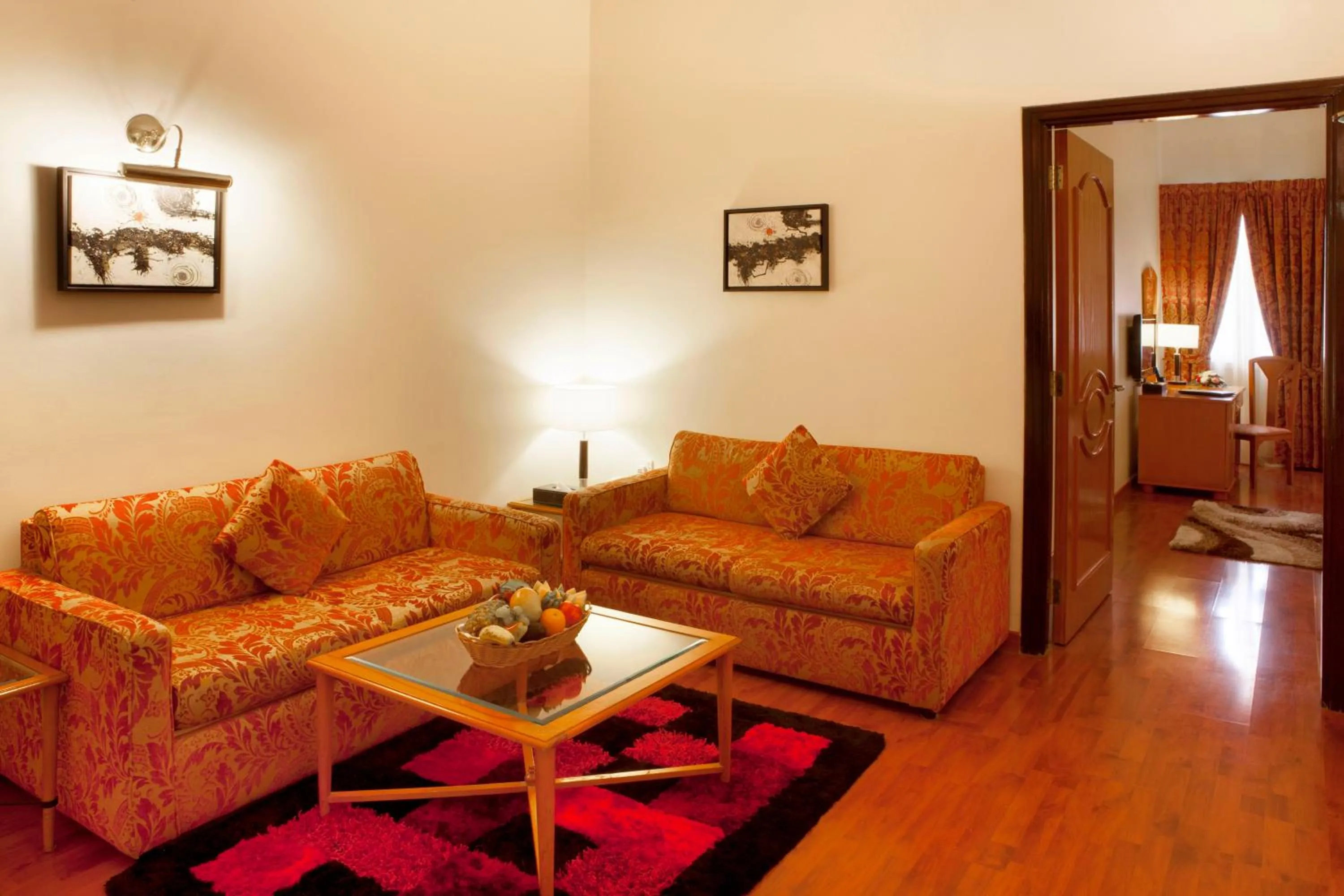 Living room in Landmark Hotel