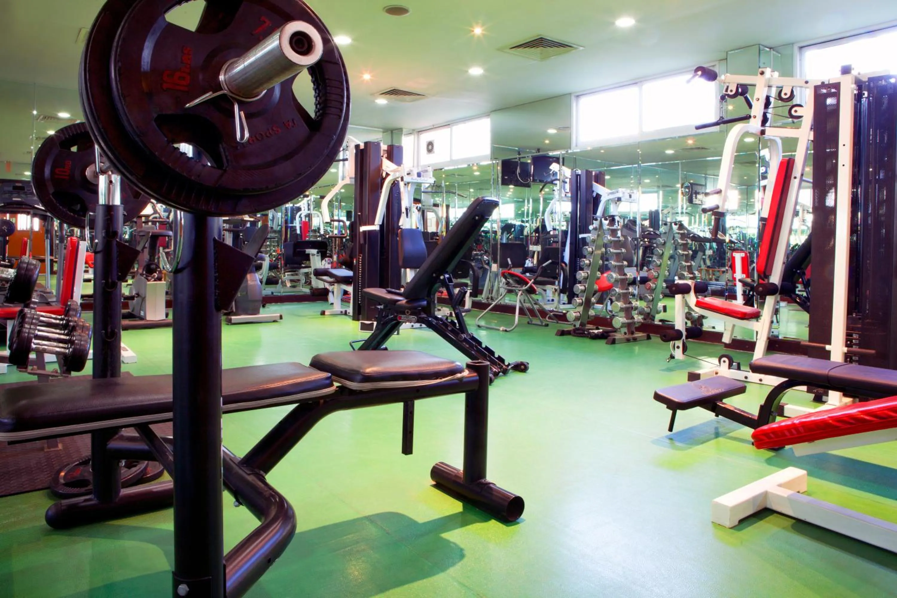 Fitness centre/facilities in Landmark Hotel